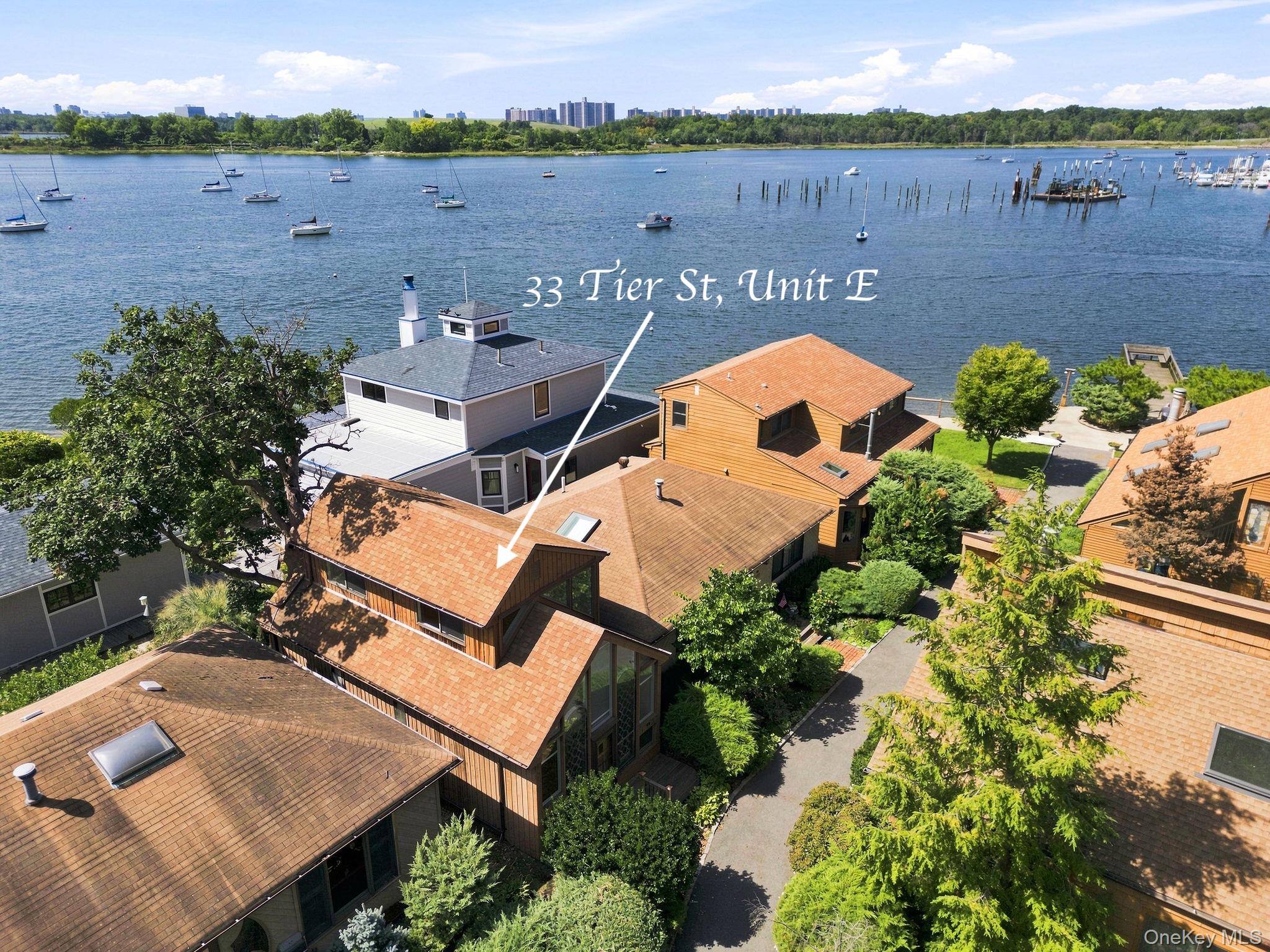 33 Tier Street E Property Photo 17