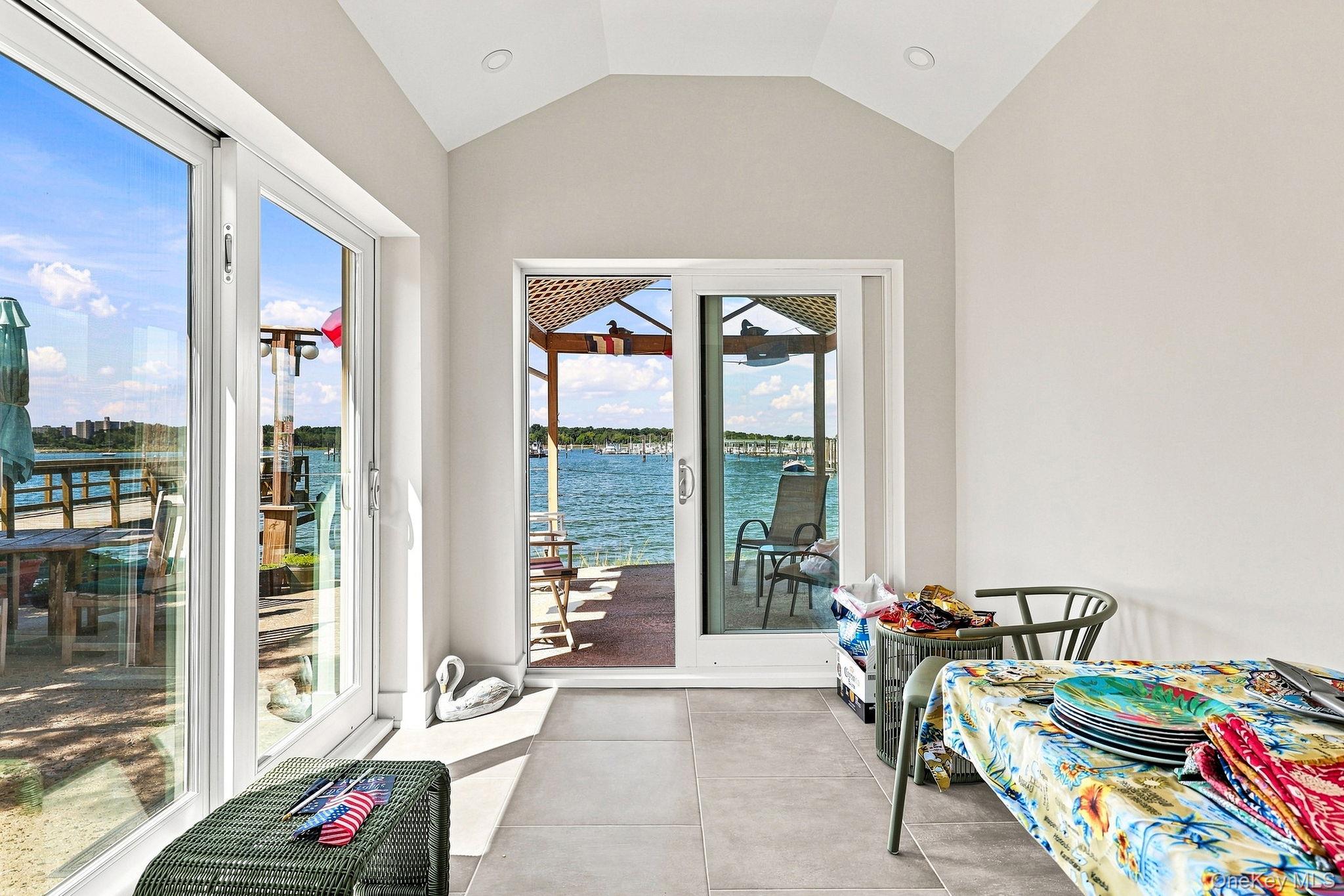 33 Tier Street E Property Photo 23