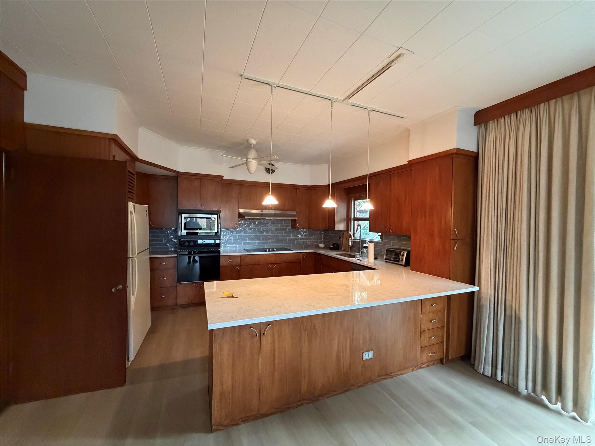 500 N Lake Boulevard Property Photo 22