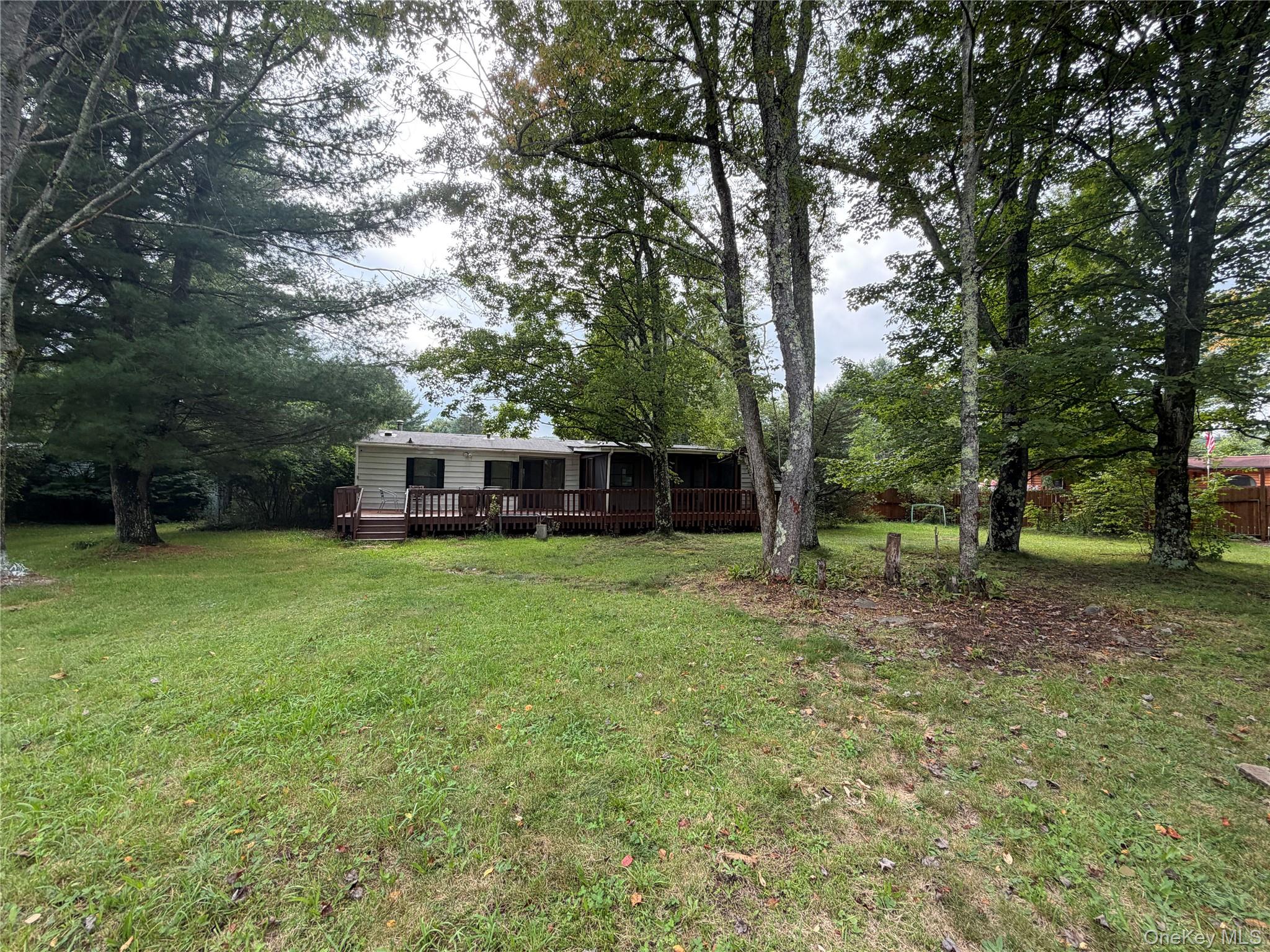 8 Hampshire Lane Property Photo 1