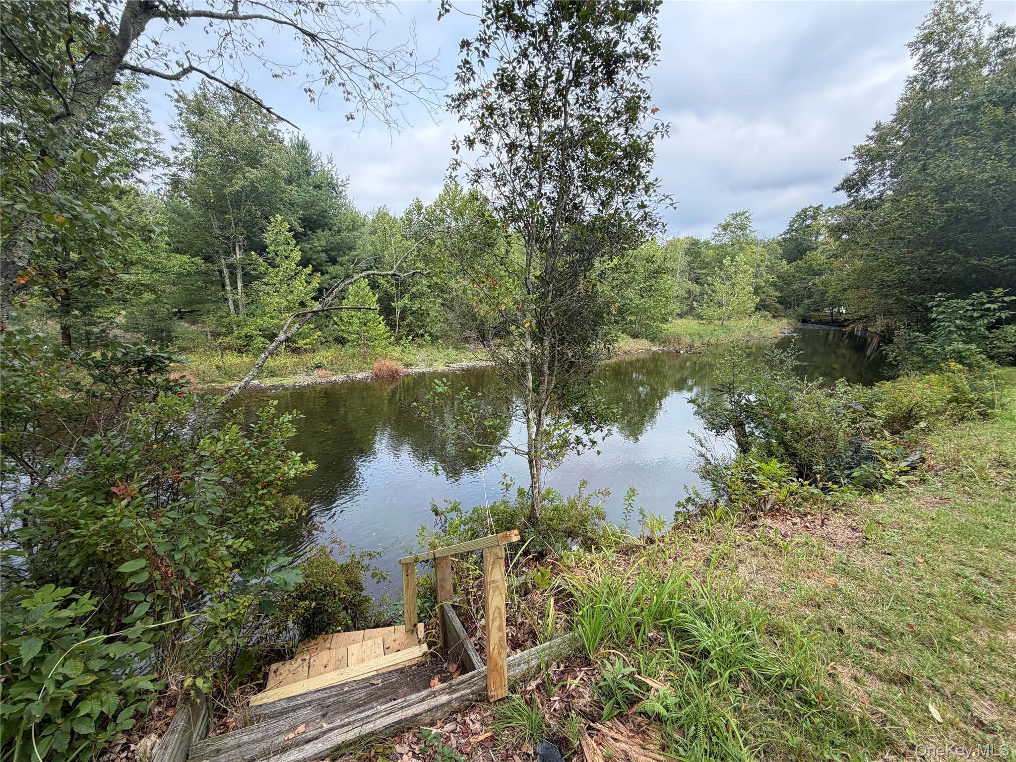8 Hampshire Lane Property Photo 1