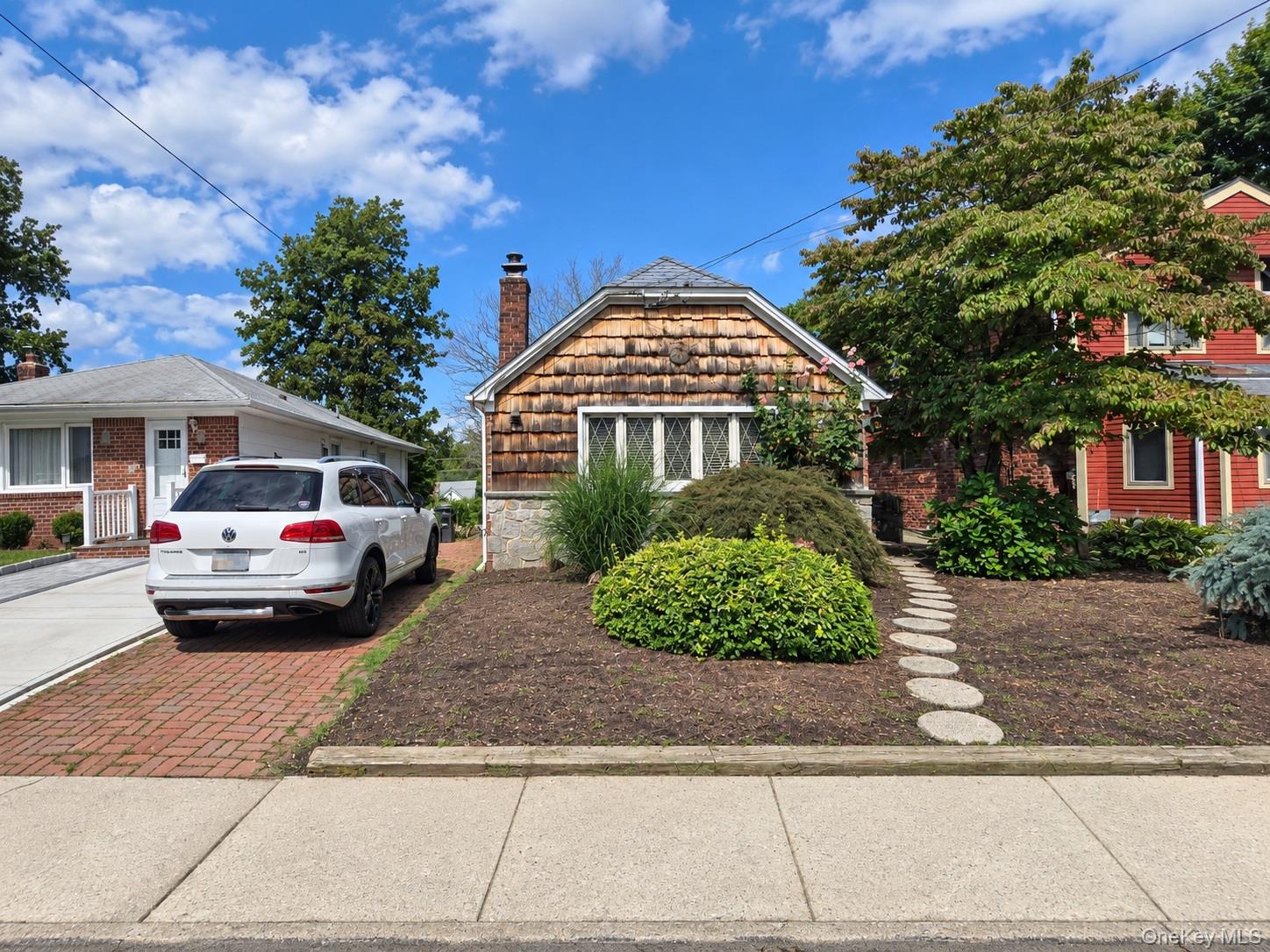 37 Marino Avenue Property Photo 1