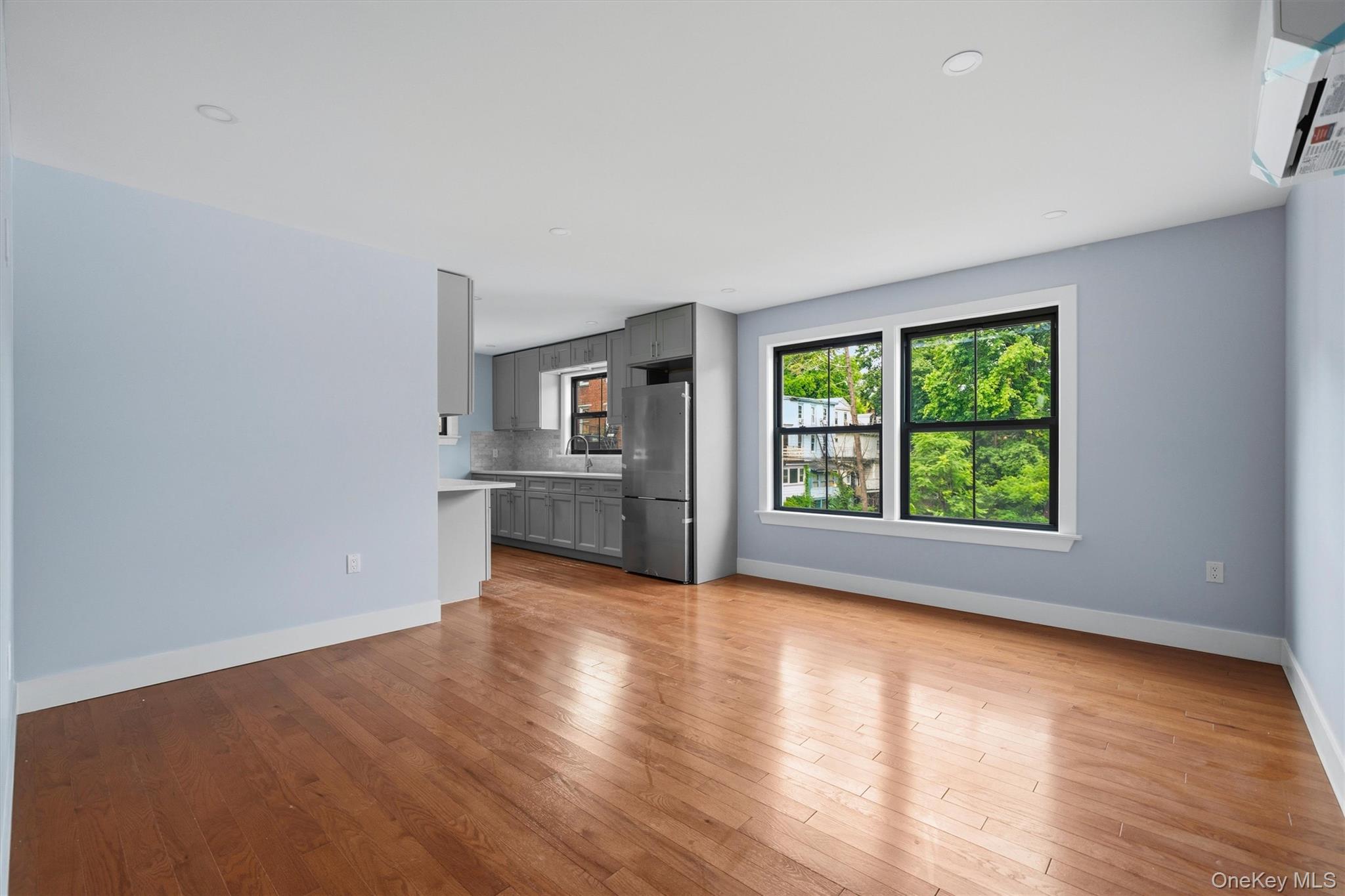 133 N Miller Street 1b Property Photo 6