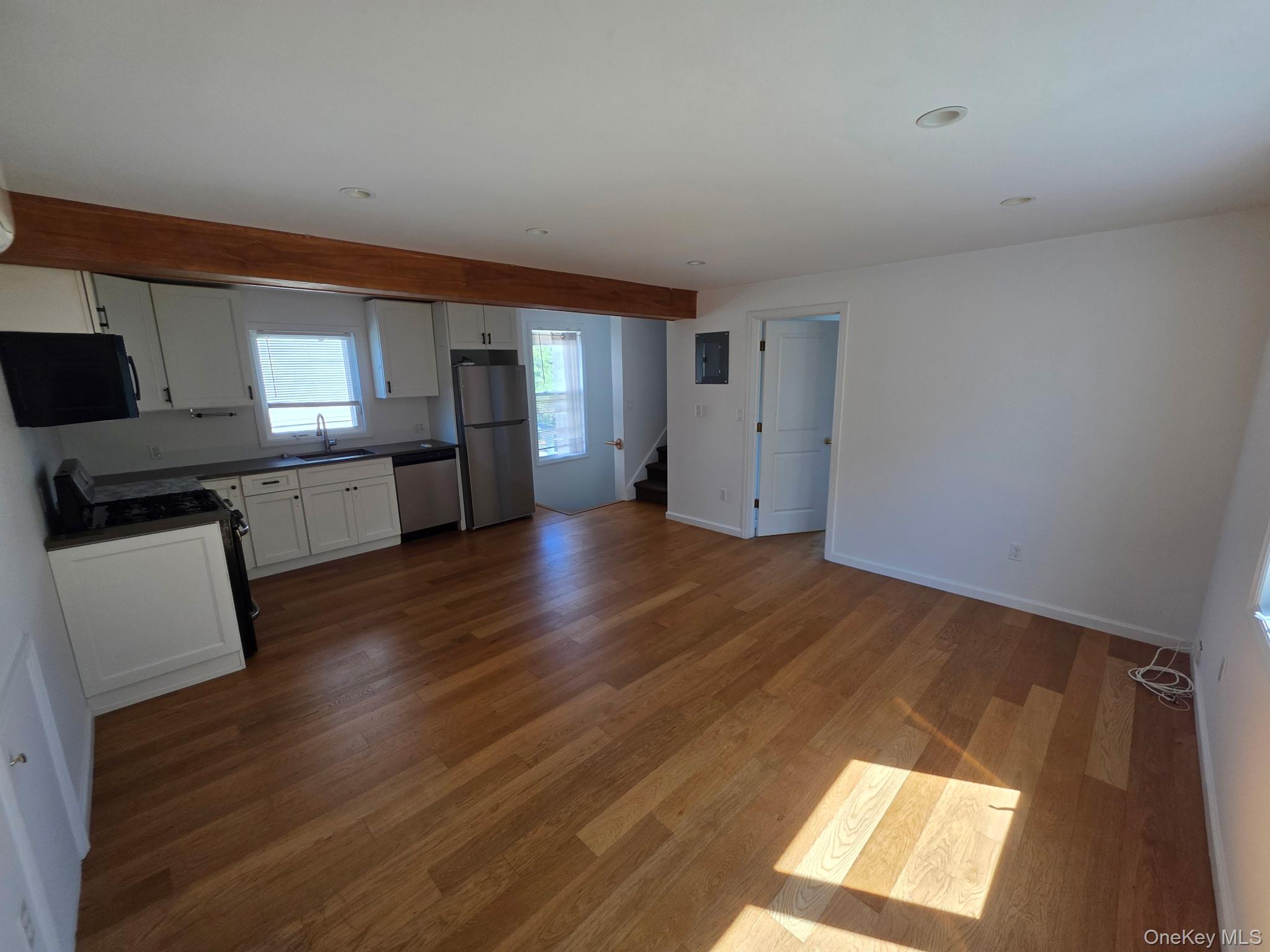 109 Fourth Avenue Property Photo 6