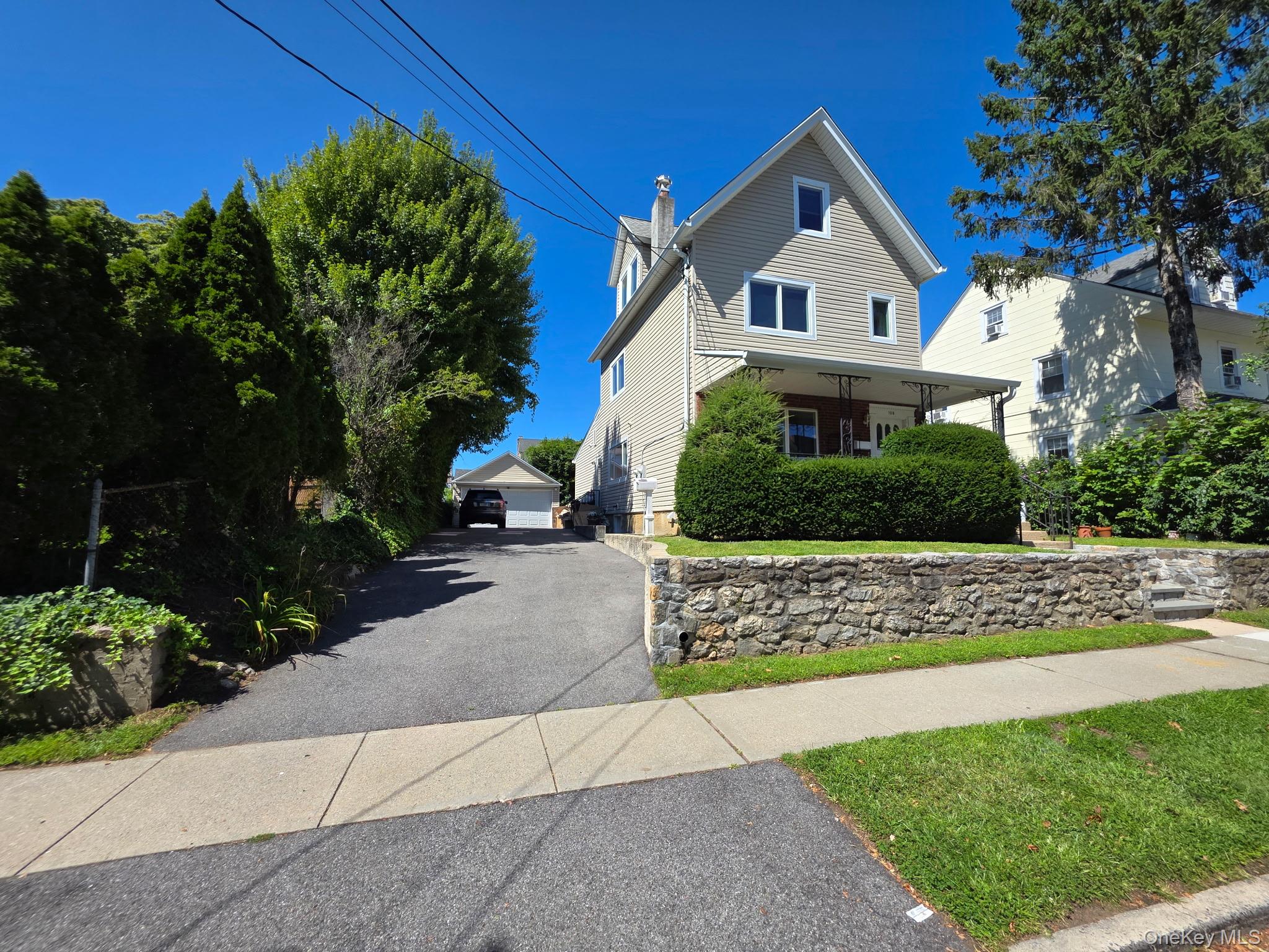 109 Fourth Avenue Property Photo 14