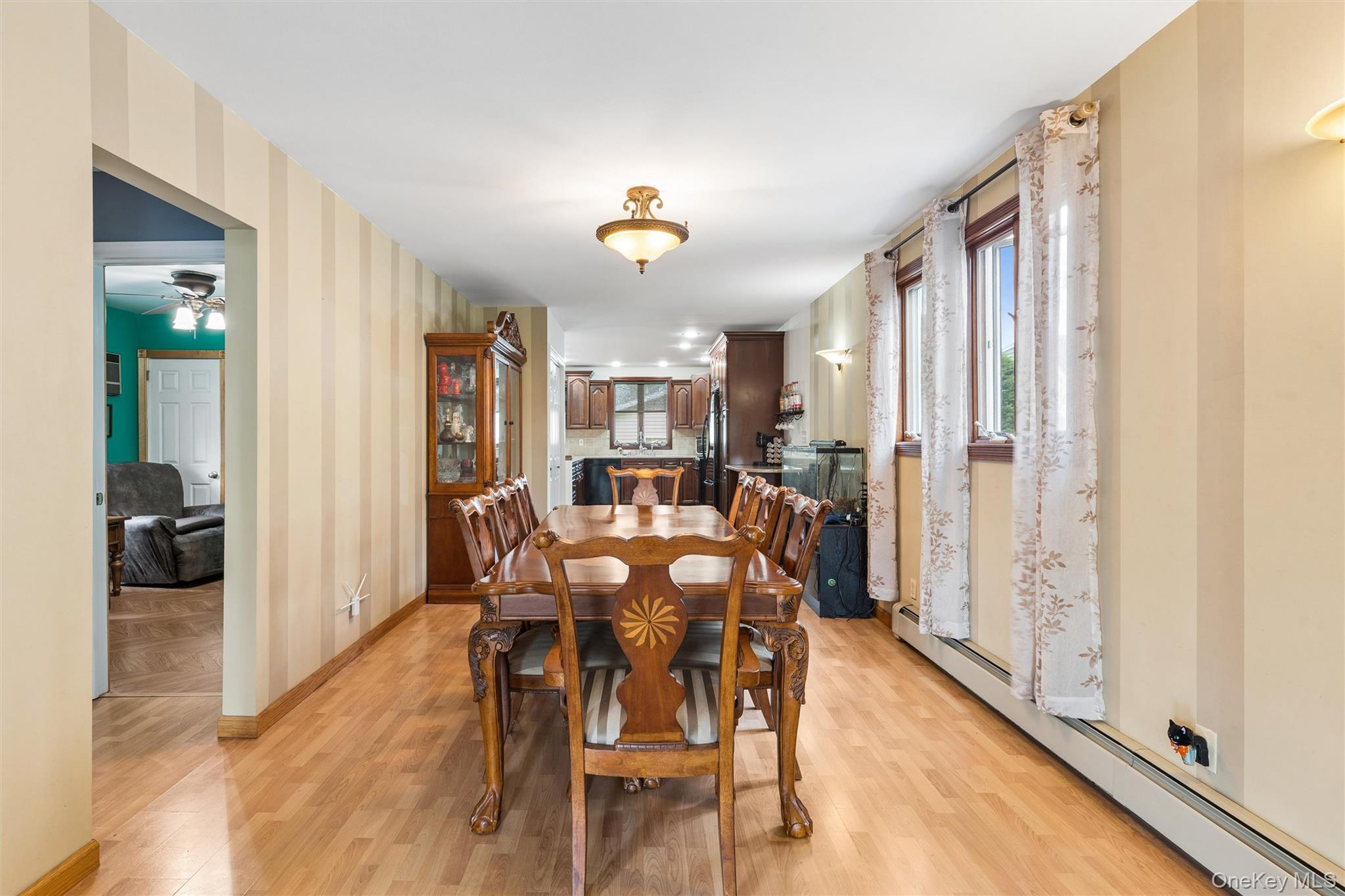 122 Commonwealth Avenue Property Photo 5