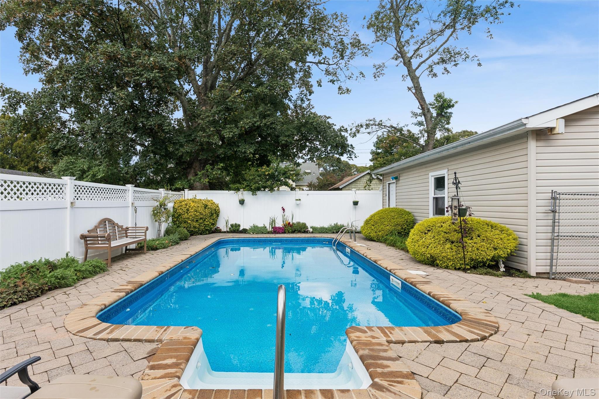 122 Commonwealth Avenue Property Photo 23