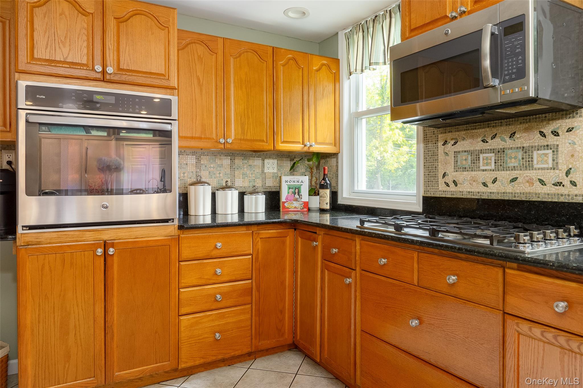 125 Vineyard Avenue Property Photo 15