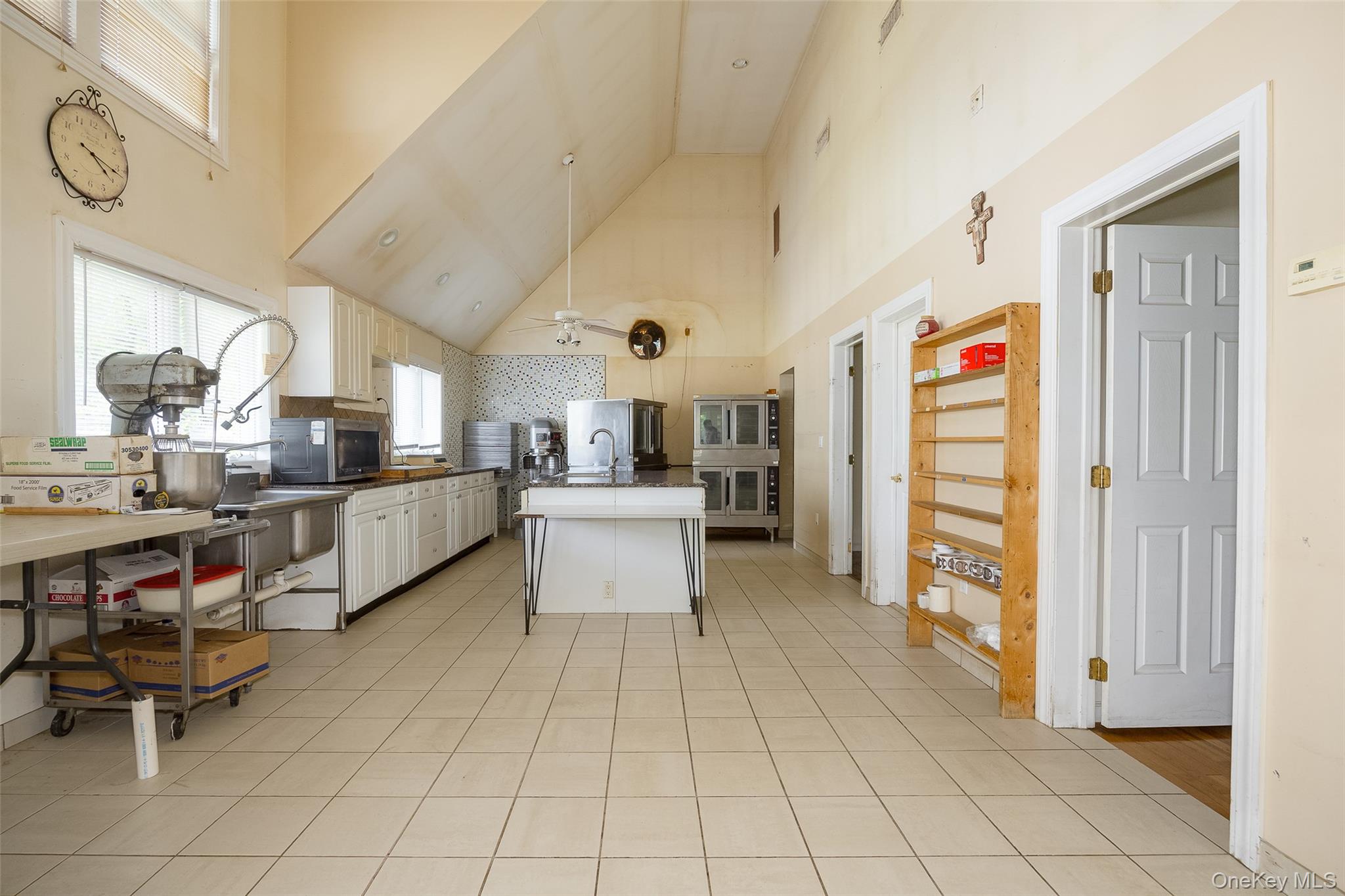 125 Vineyard Avenue Property Photo 27