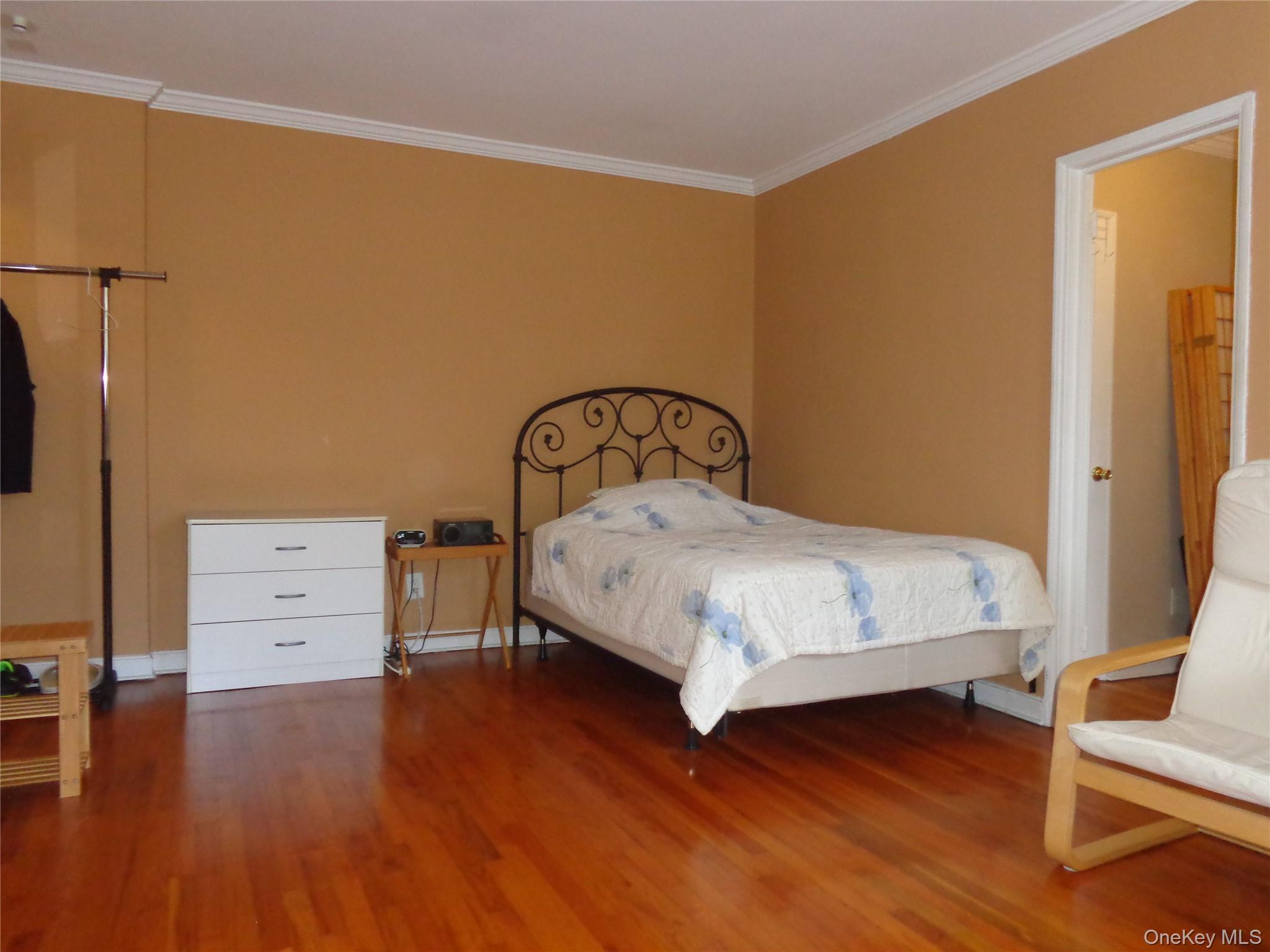 215-40 47 3b Property Photo 13