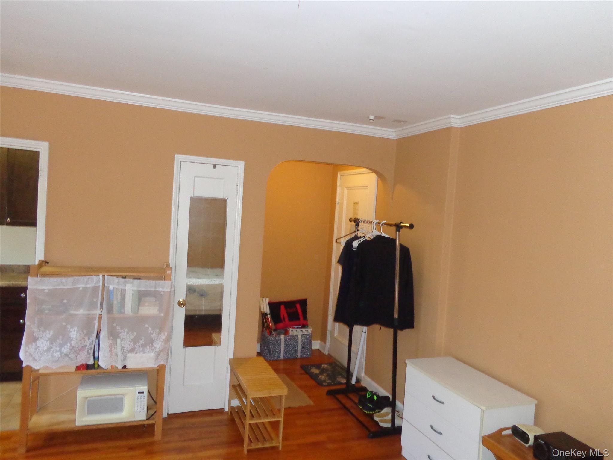 215-40 47 3b Property Photo 15