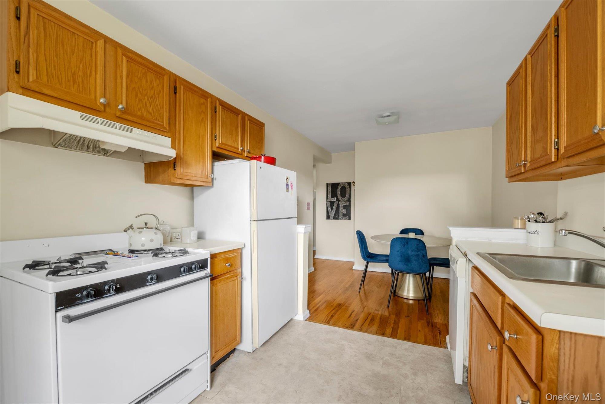 35u Madison Park Gardens 35u Property Photo 6