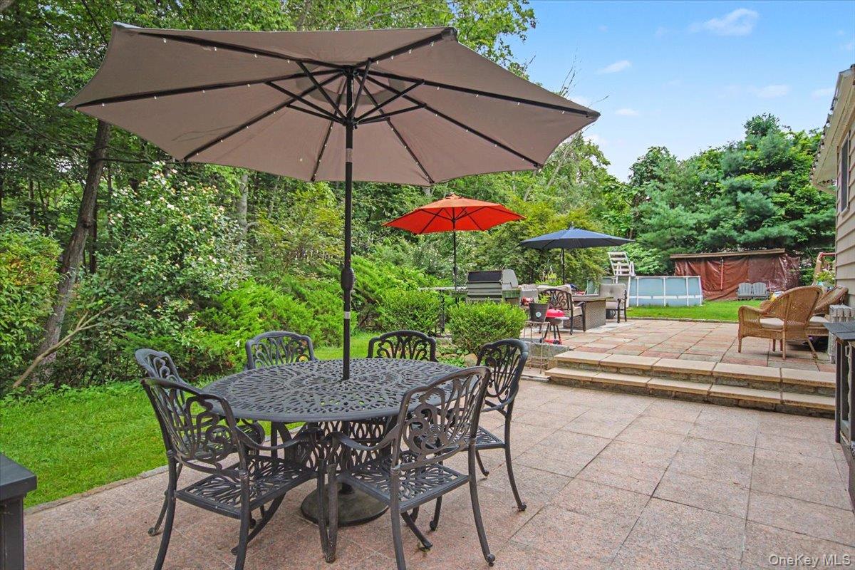 45 Hemlock Trail Court Property Photo 6