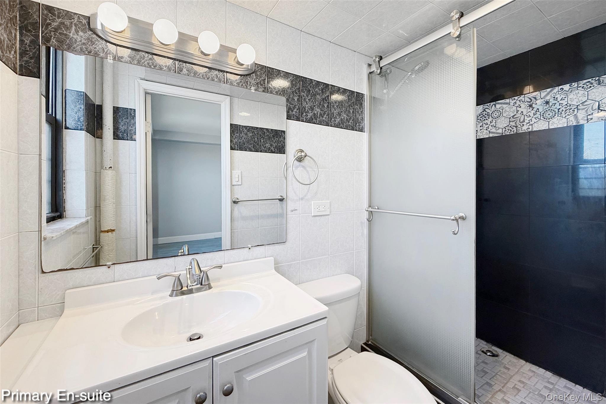 61-25 98th Street 7j Property Photo 17
