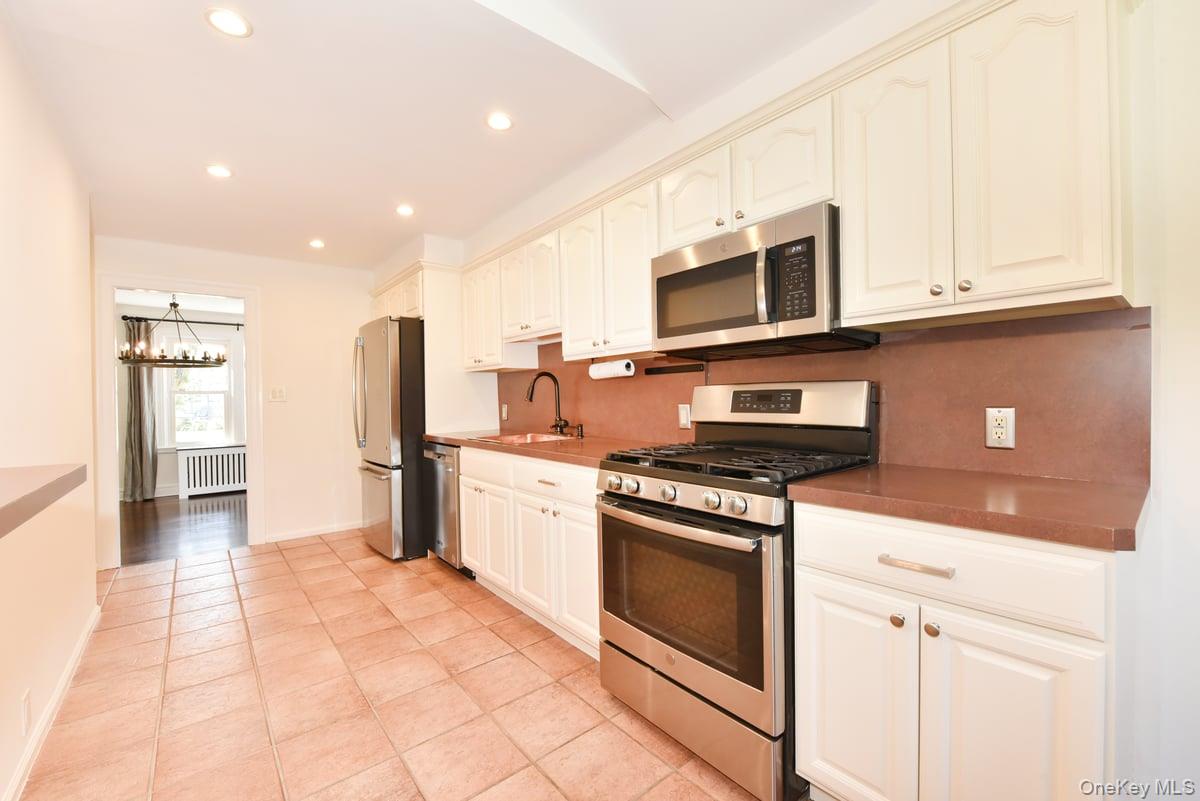 162 Elton Road Property Photo 9