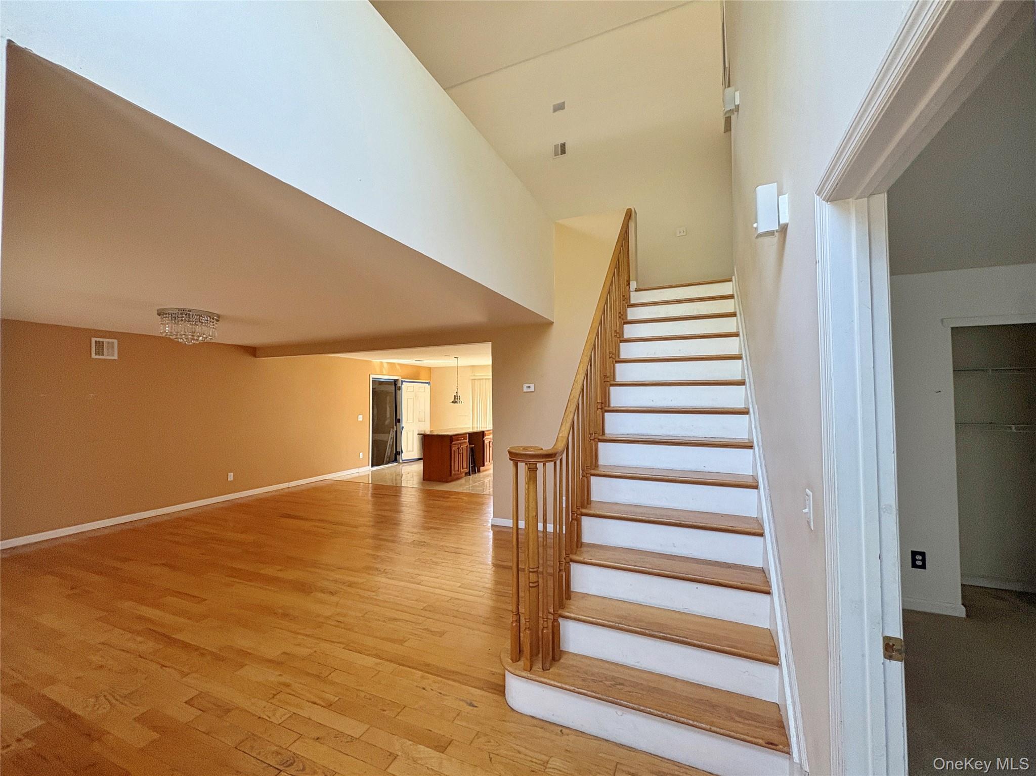249 Haven Avenue Property Photo 2
