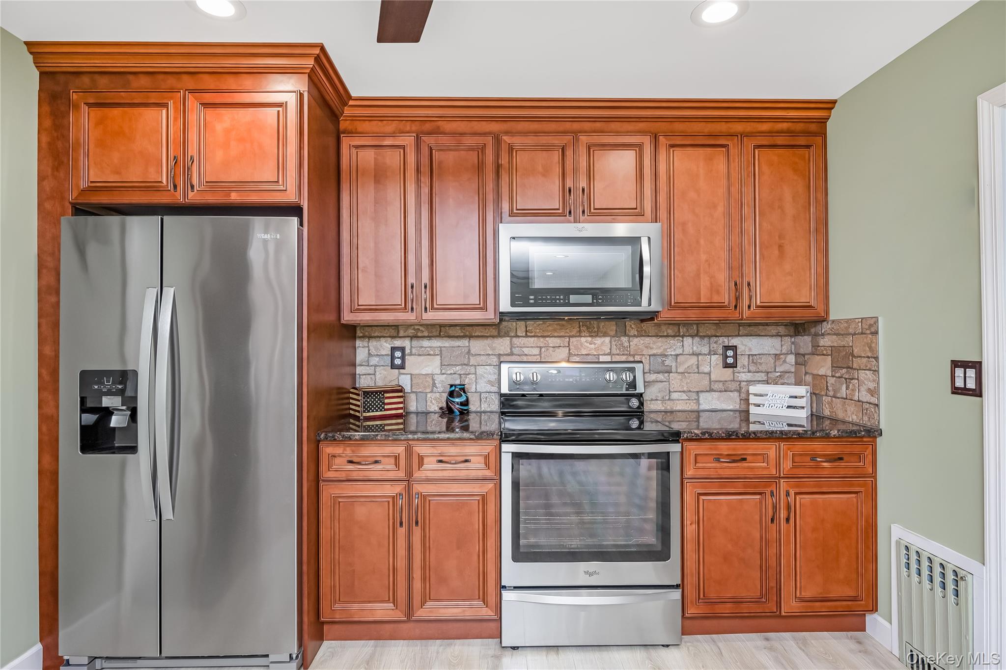 460 Amsterdam Avenue Property Photo 7