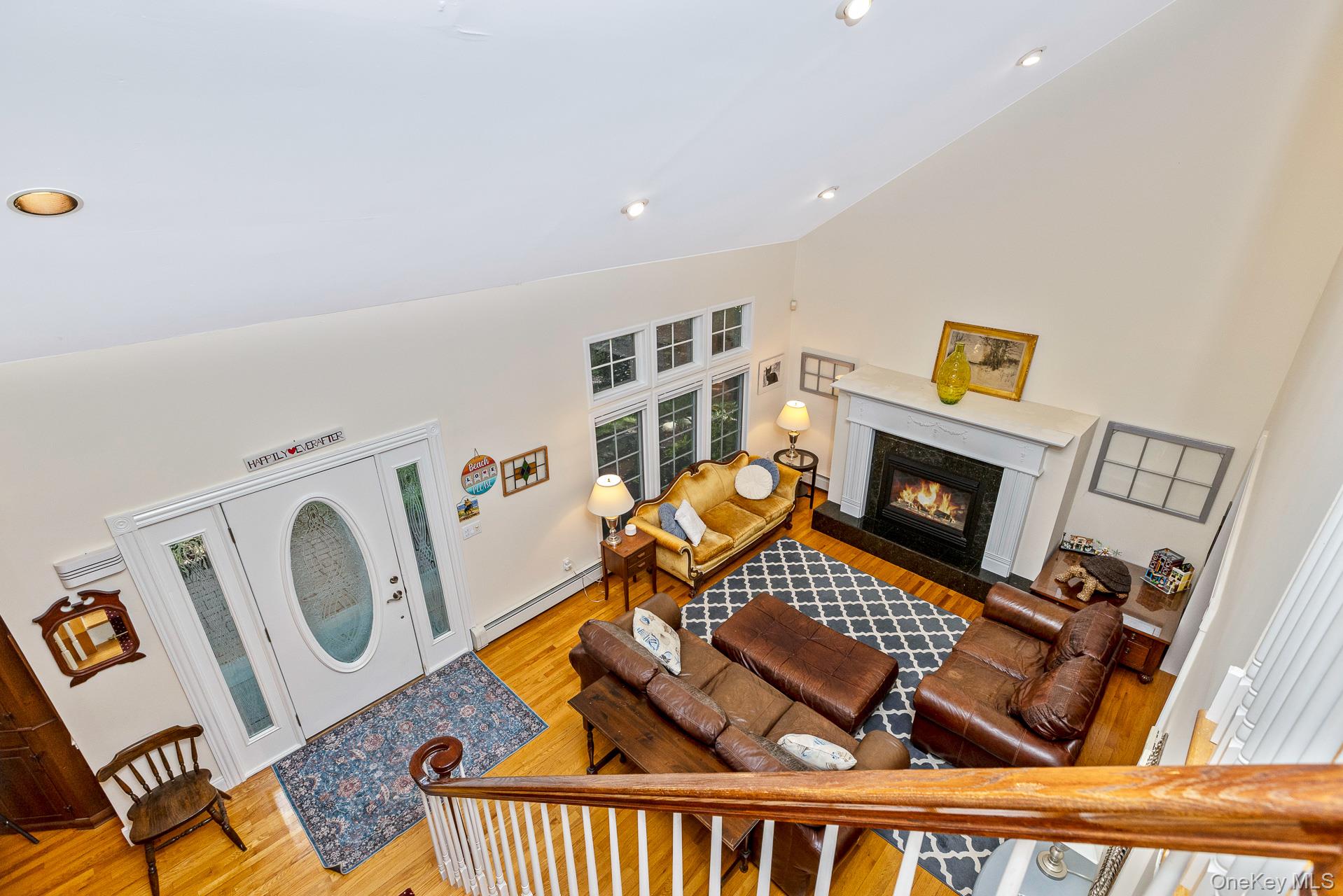 220 St. James Avenue Property Photo 4