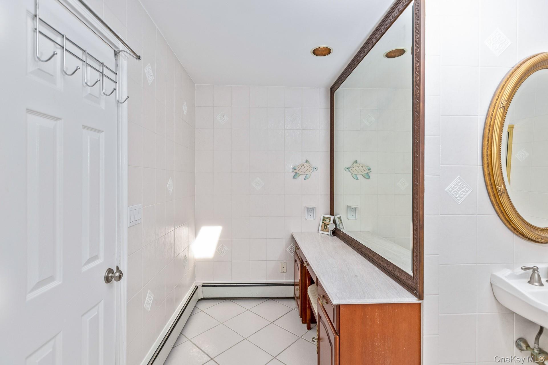 220 St. James Avenue Property Photo 21