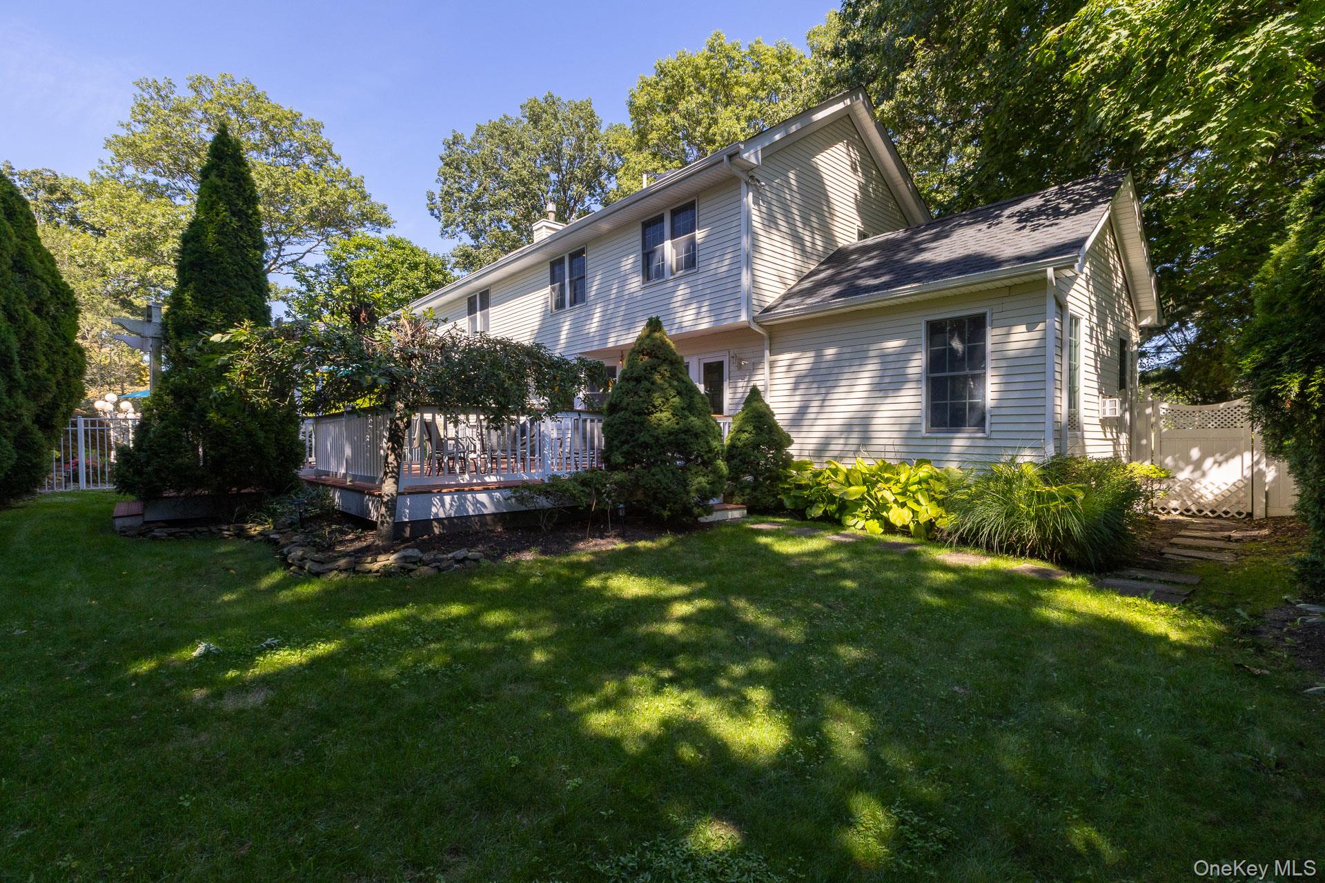 220 St. James Avenue Property Photo 29