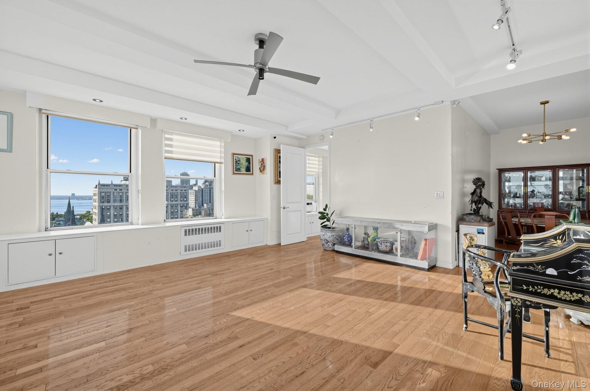 75 Livingston Street 13e Property Photo 16