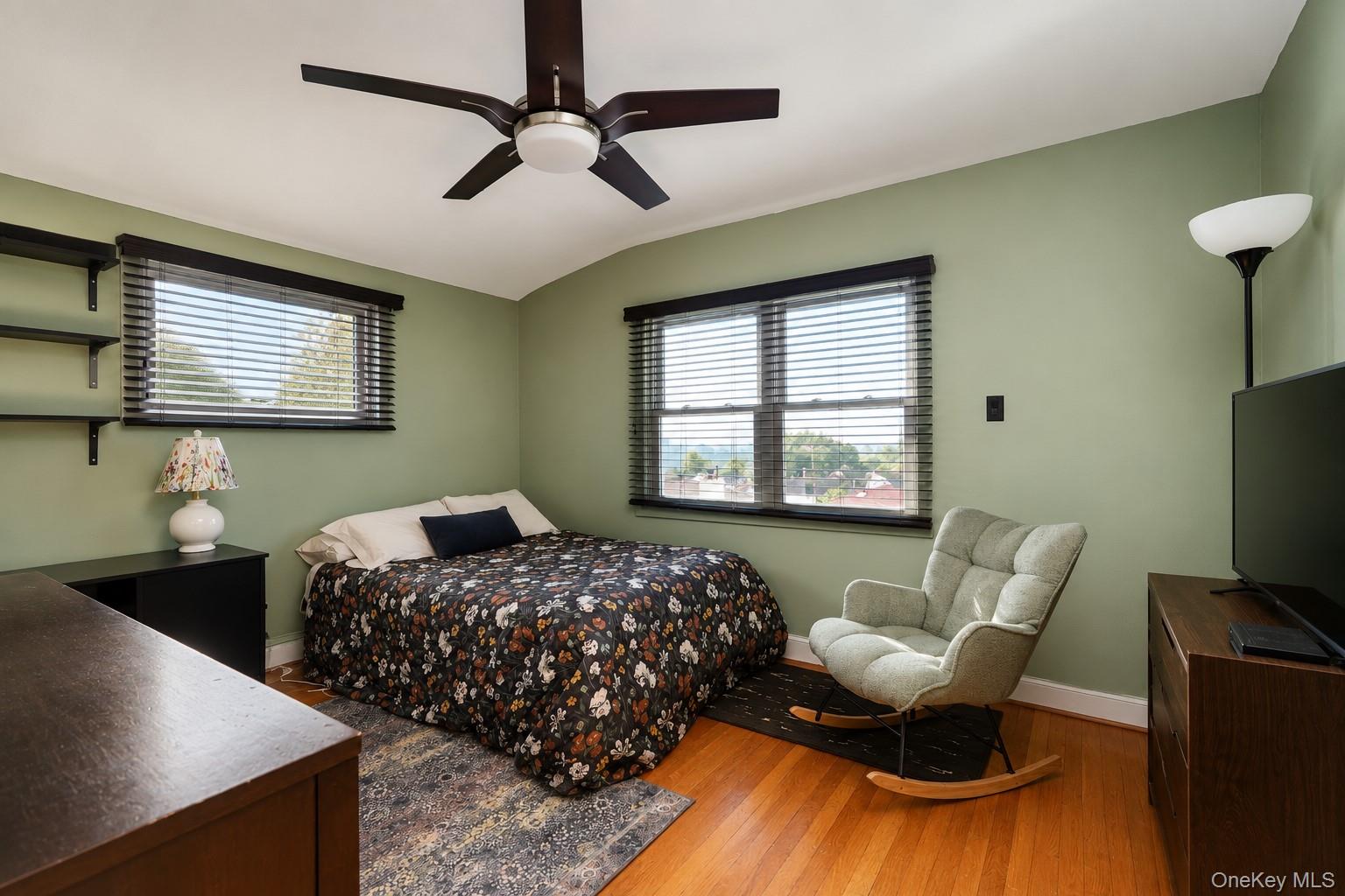 947 Bard Avenue Property Photo 13