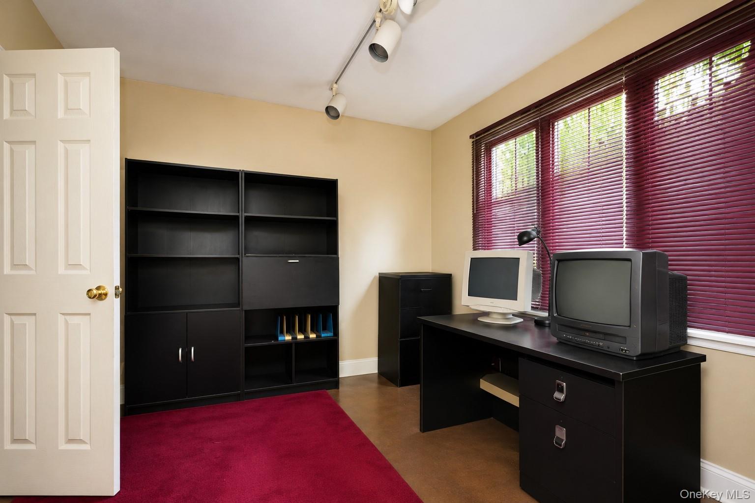 947 Bard Avenue Property Photo 17