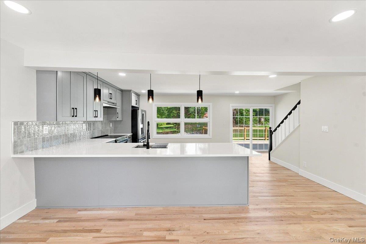 724 Locksley Road Property Photo 12