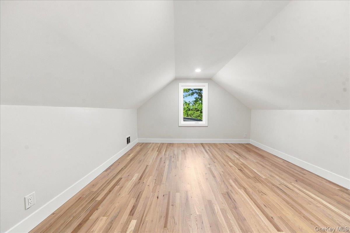 724 Locksley Road Property Photo 22
