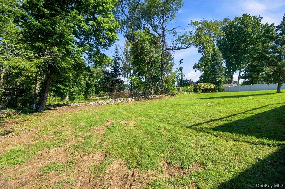 724 Locksley Road Property Photo 34