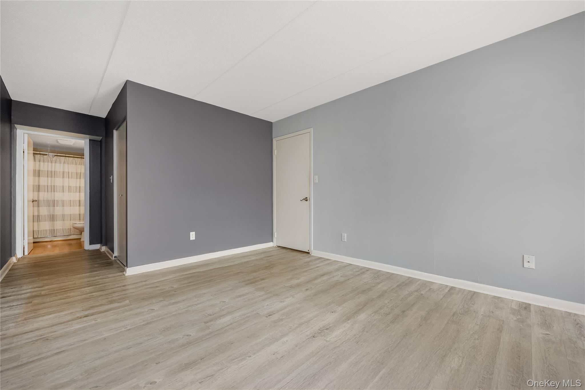 230 W Broadway 609 Property Photo 22
