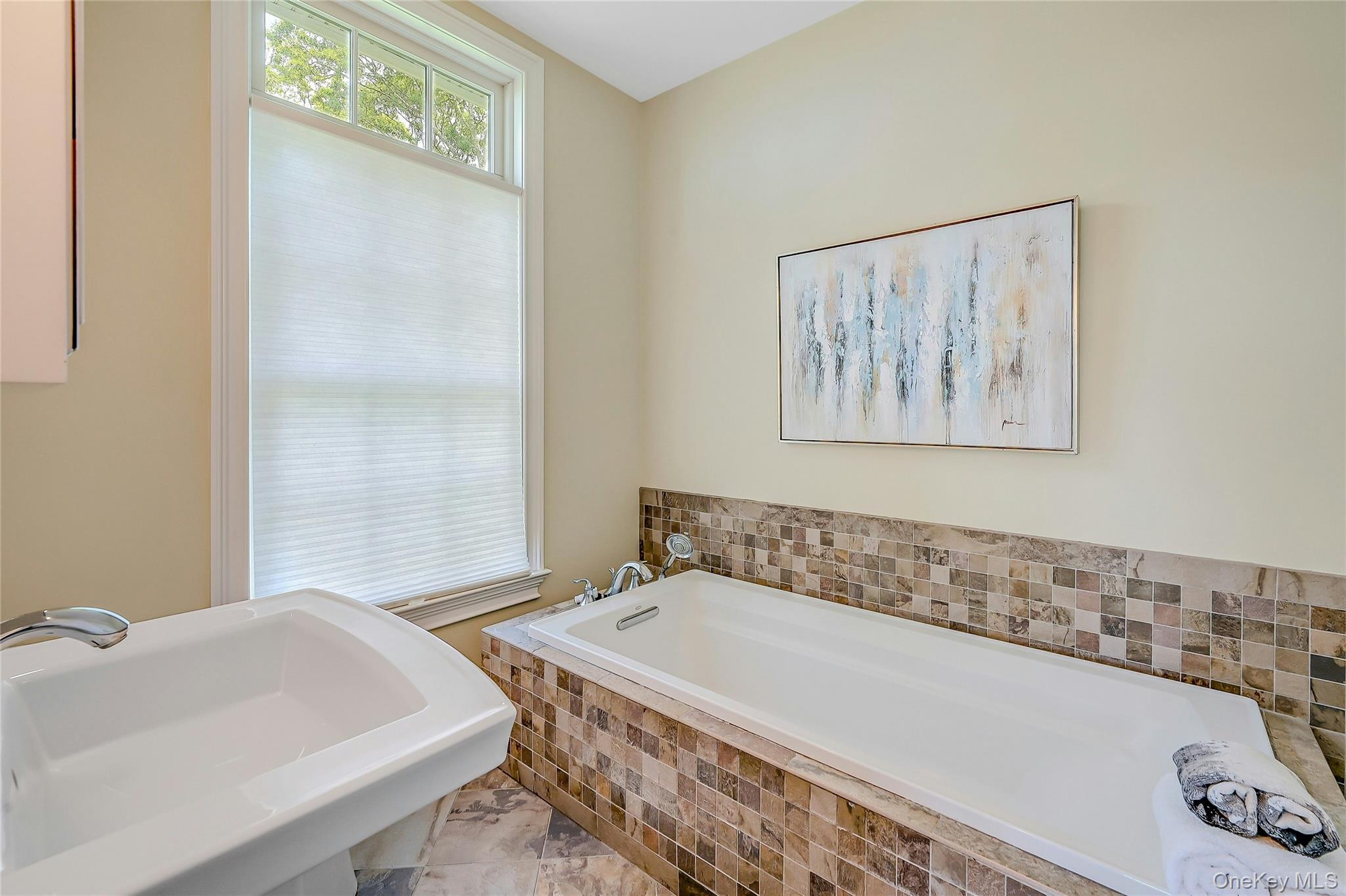 580 Basin Road Property Photo 35