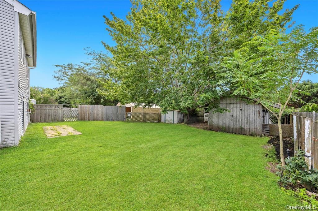 12 Handy Lane Property Photo 8