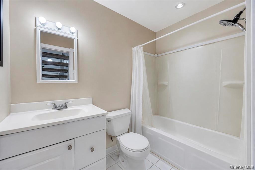 12 Handy Lane Property Photo 18