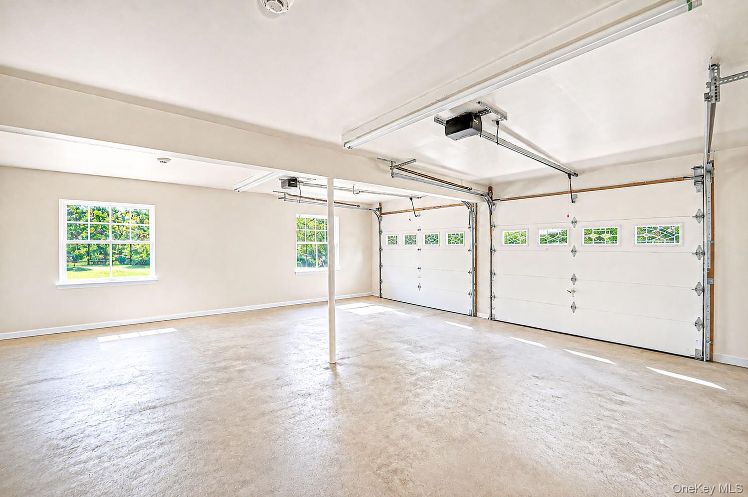 4 Holly Lane Property Photo 28