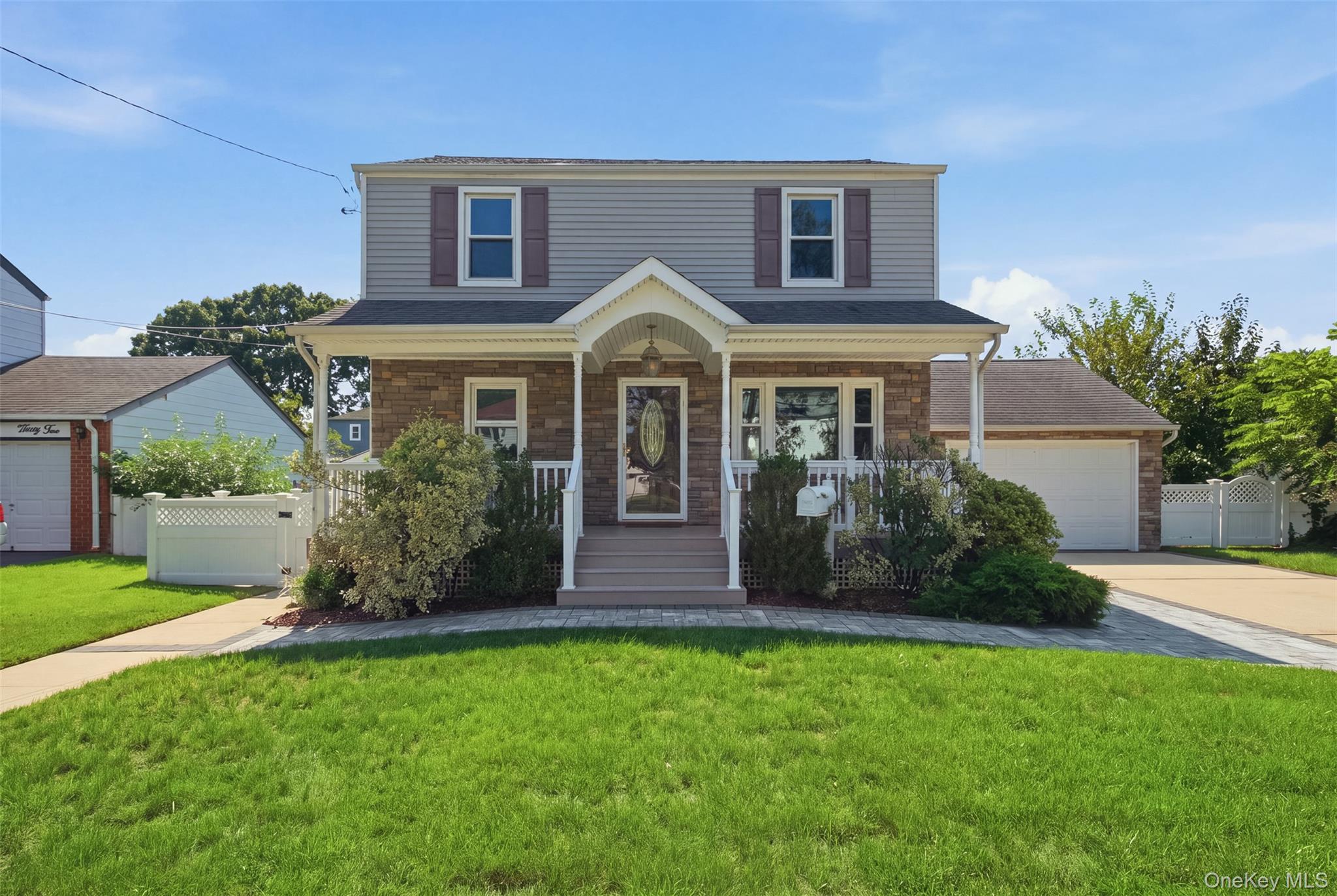 2226 3rd Street Property Photo 2