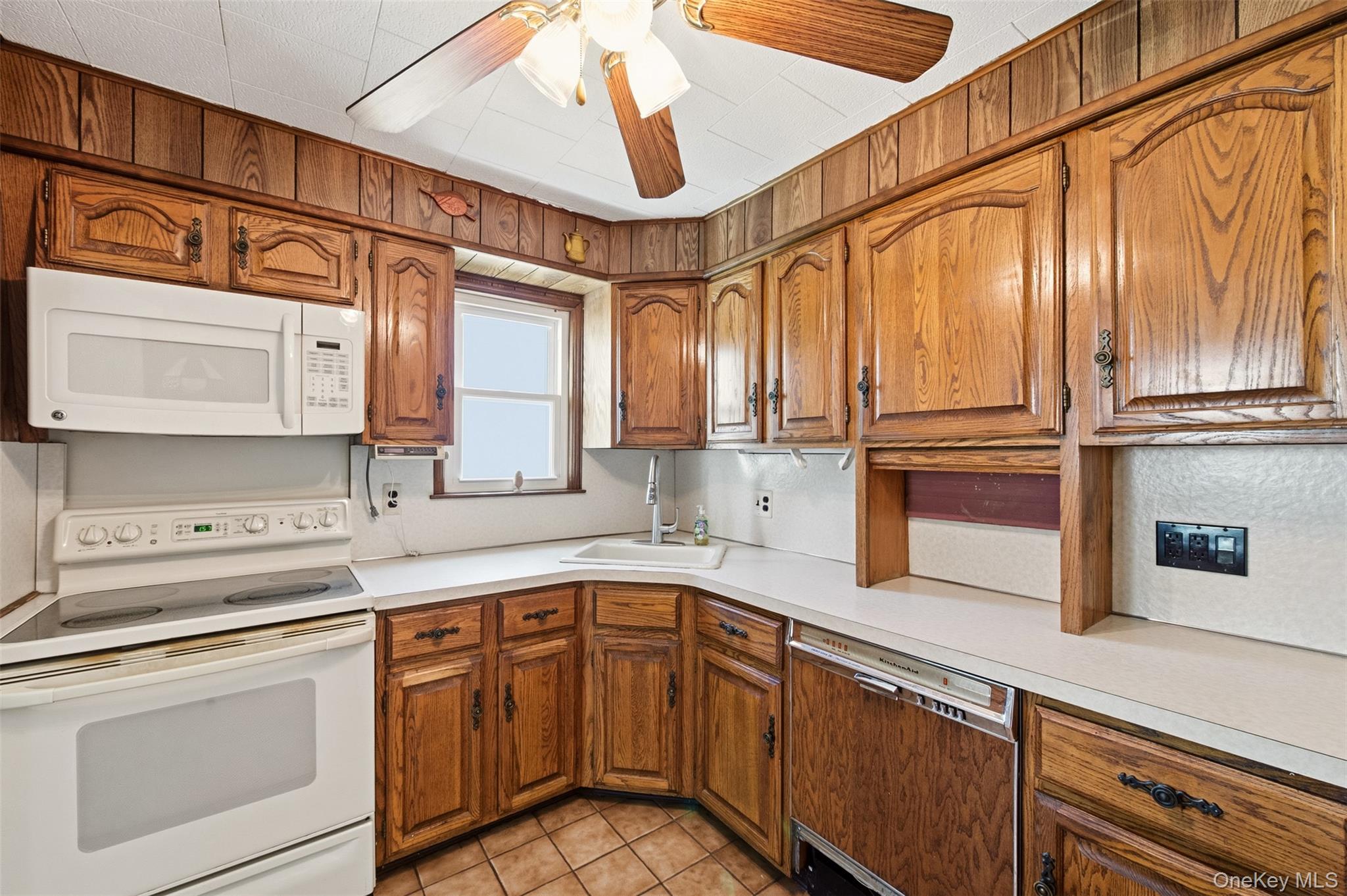 2226 3rd Street Property Photo 16
