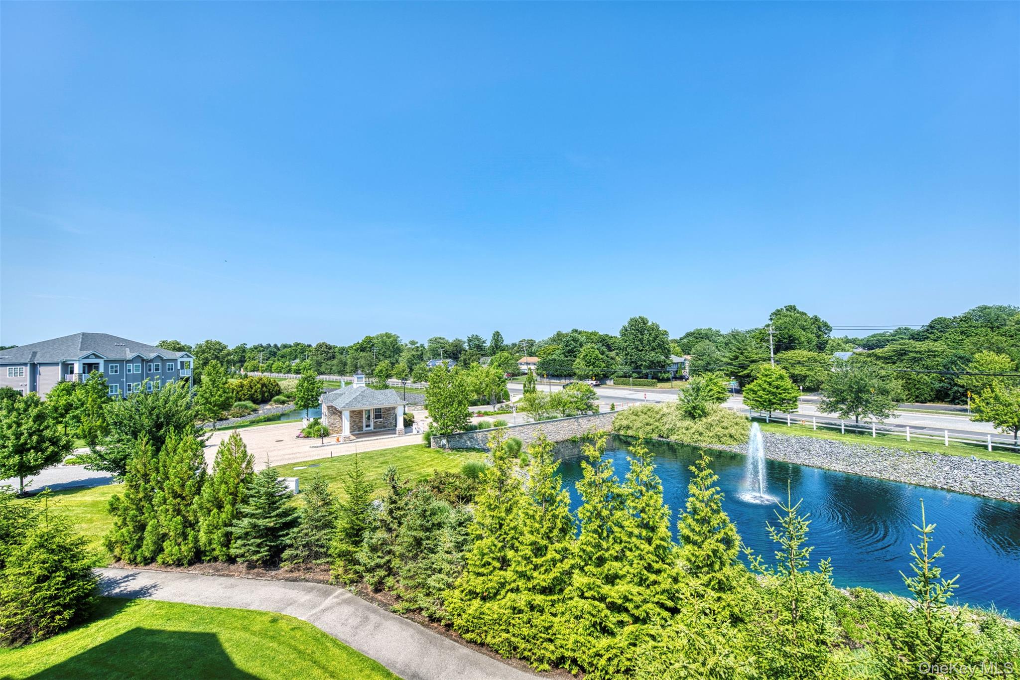 178 Summer Circle Property Photo 2