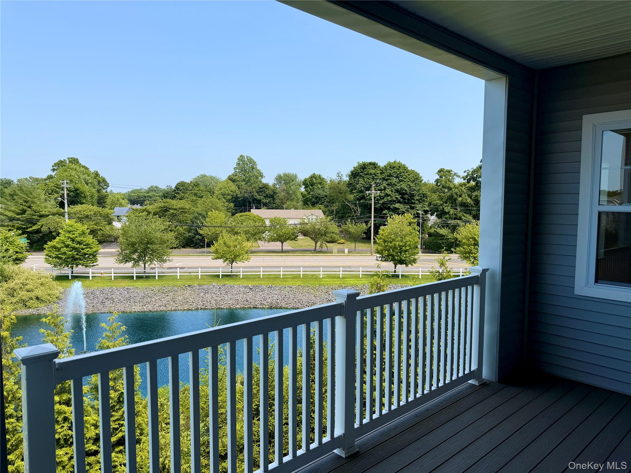178 Summer Circle Property Photo 3