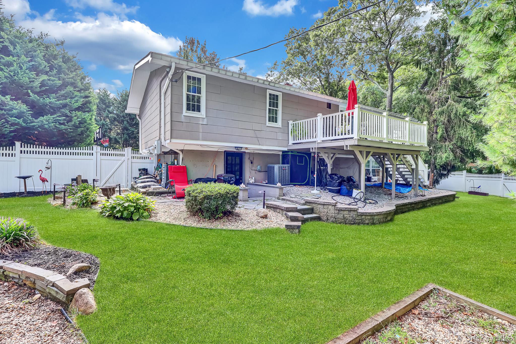 1 Cottontail Lane Property Photo 23