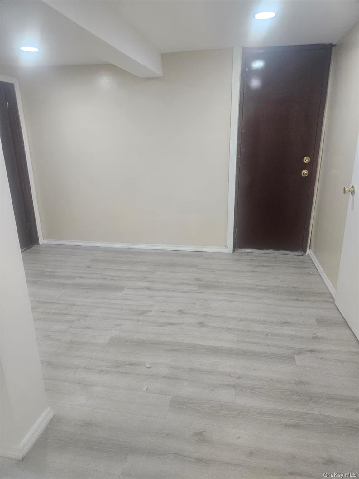 1639 1639 Empire Street House Rental Property Photo 4