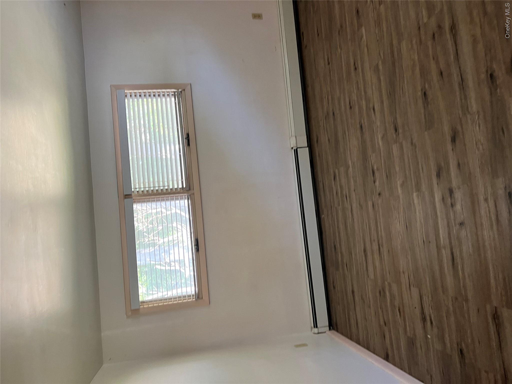 27 E Dorsey Lane Property Photo 3