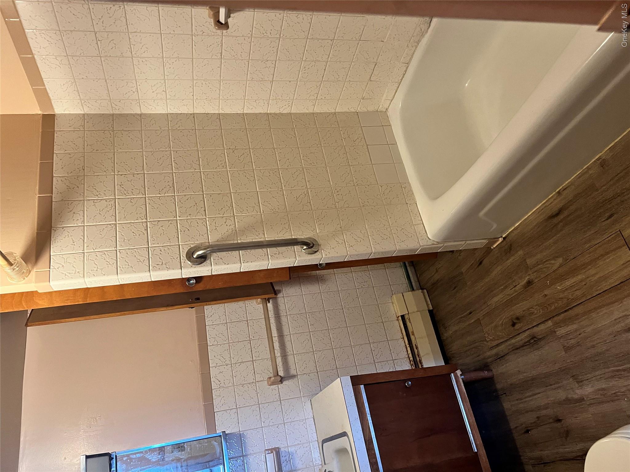 27 E Dorsey Lane Property Photo 6