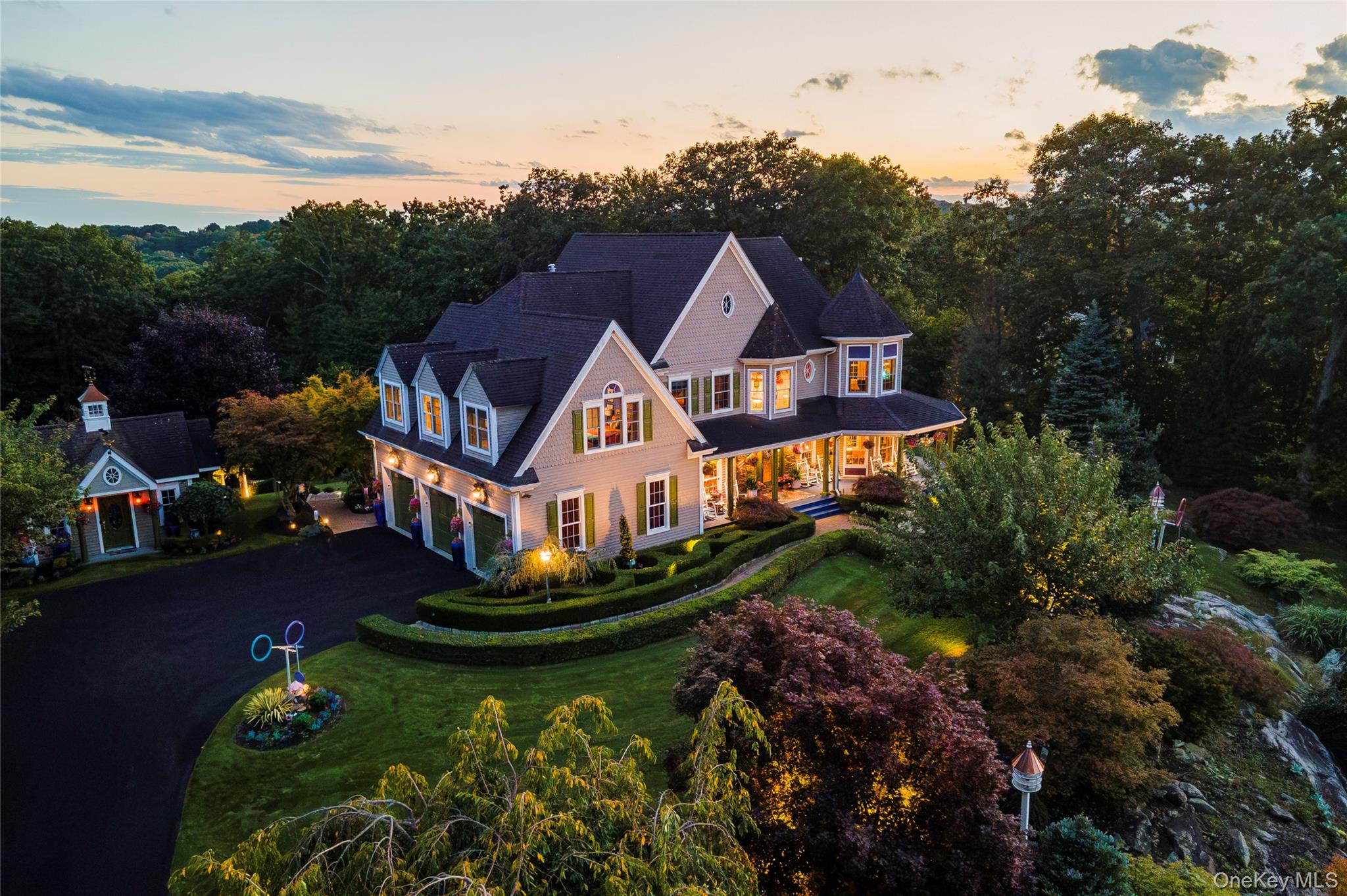 40 Sprucetop Drive