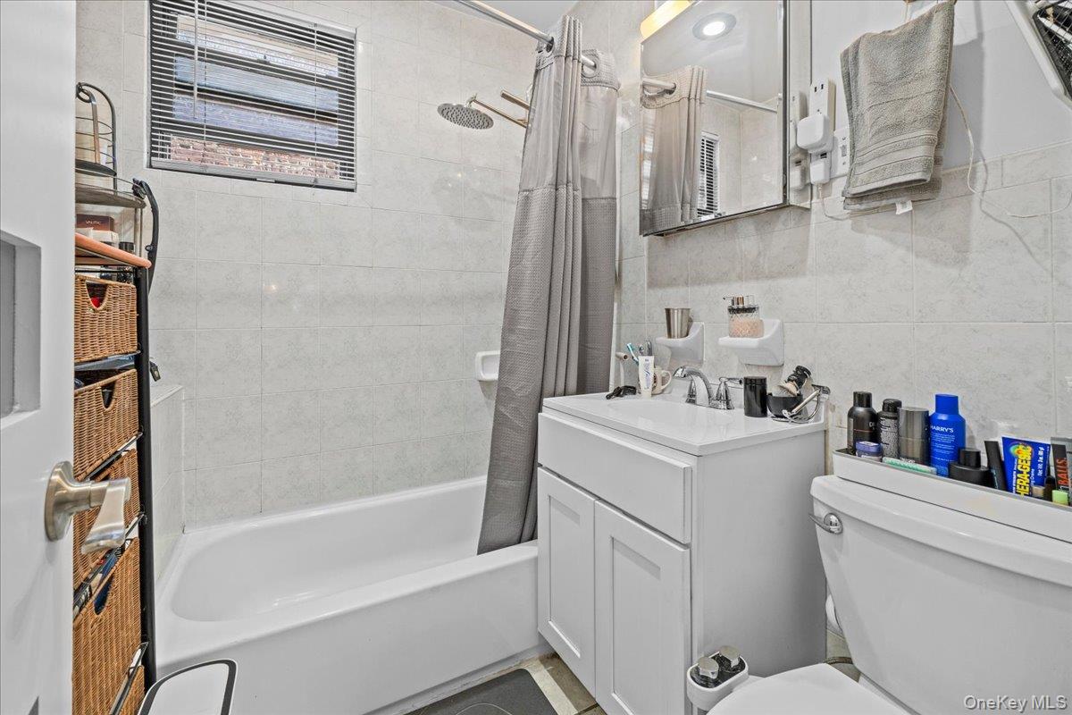 1373 Plimpton Avenue Property Photo 12