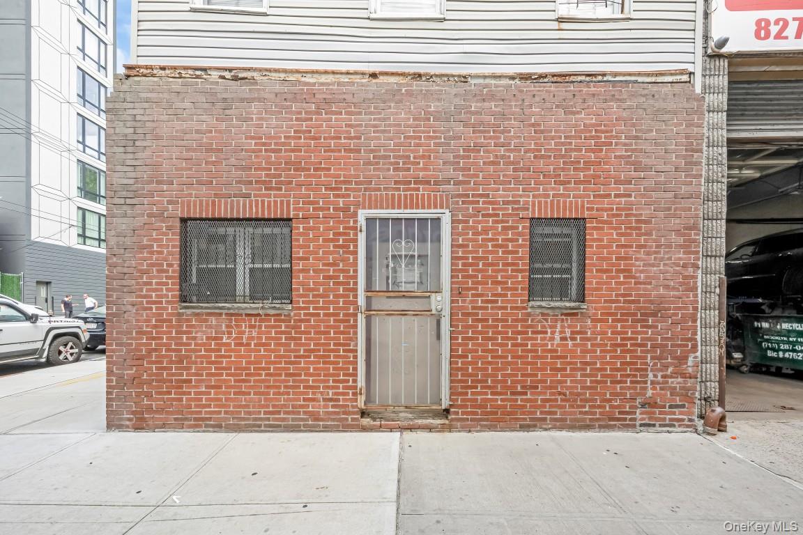 2693 Fulton Street Property Photo 3