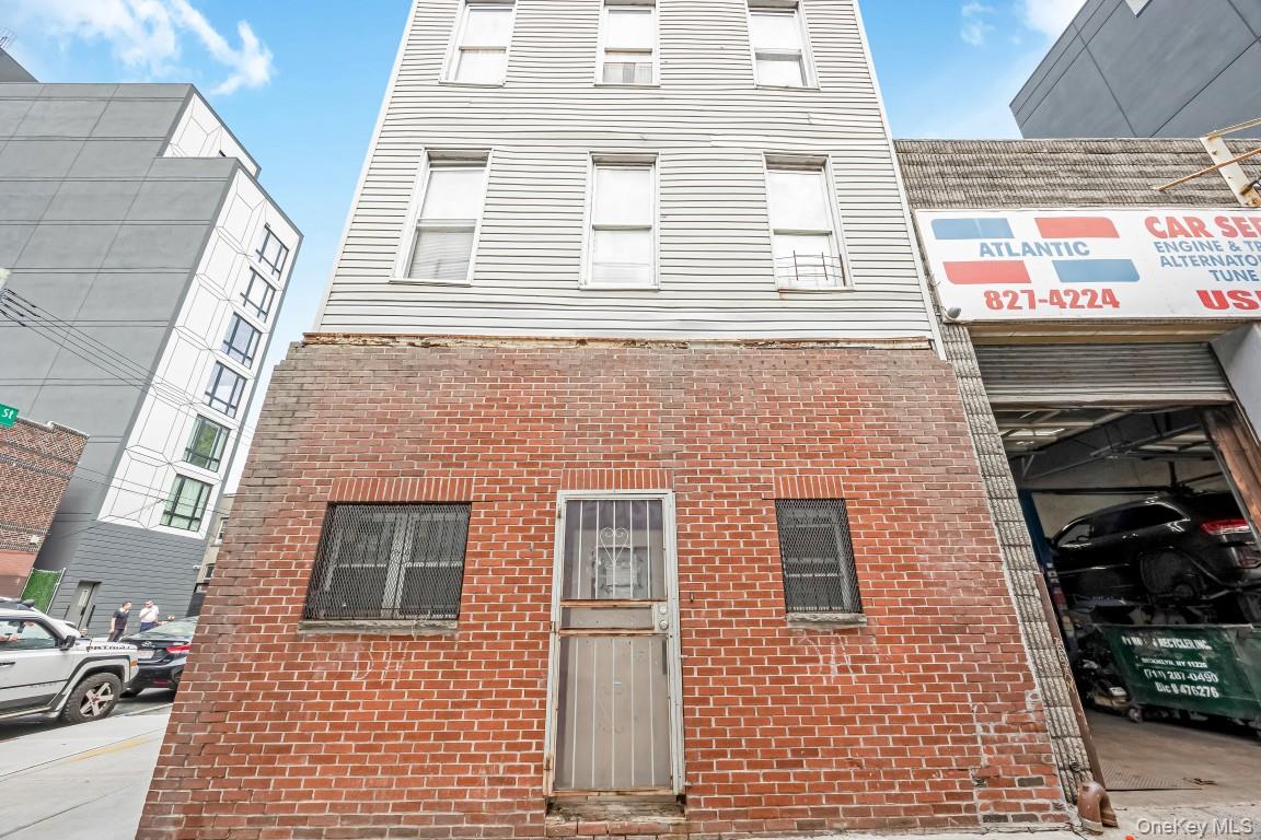 2693 Fulton Street Property Photo 4