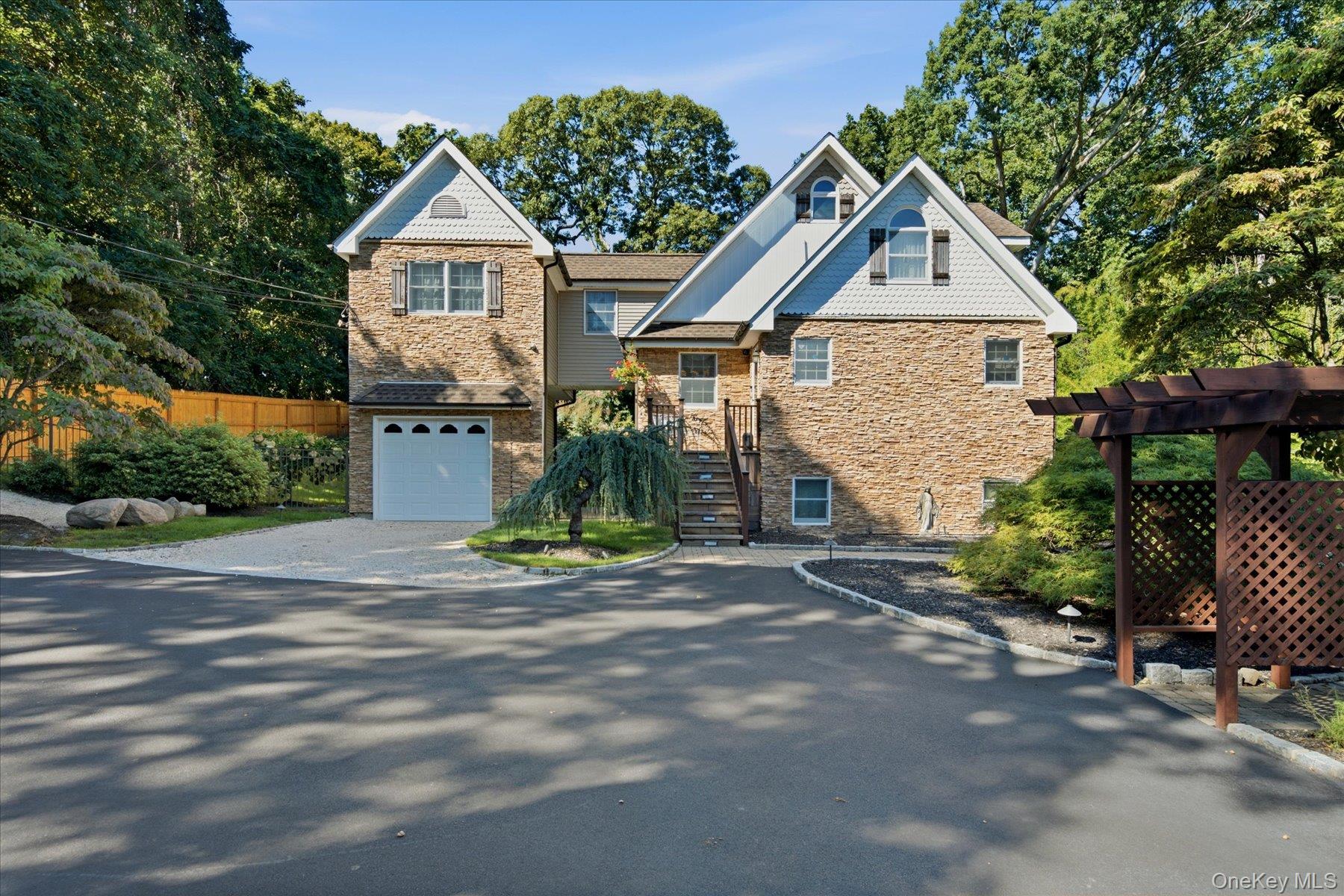 24 Sylvan Lane Property Photo 1