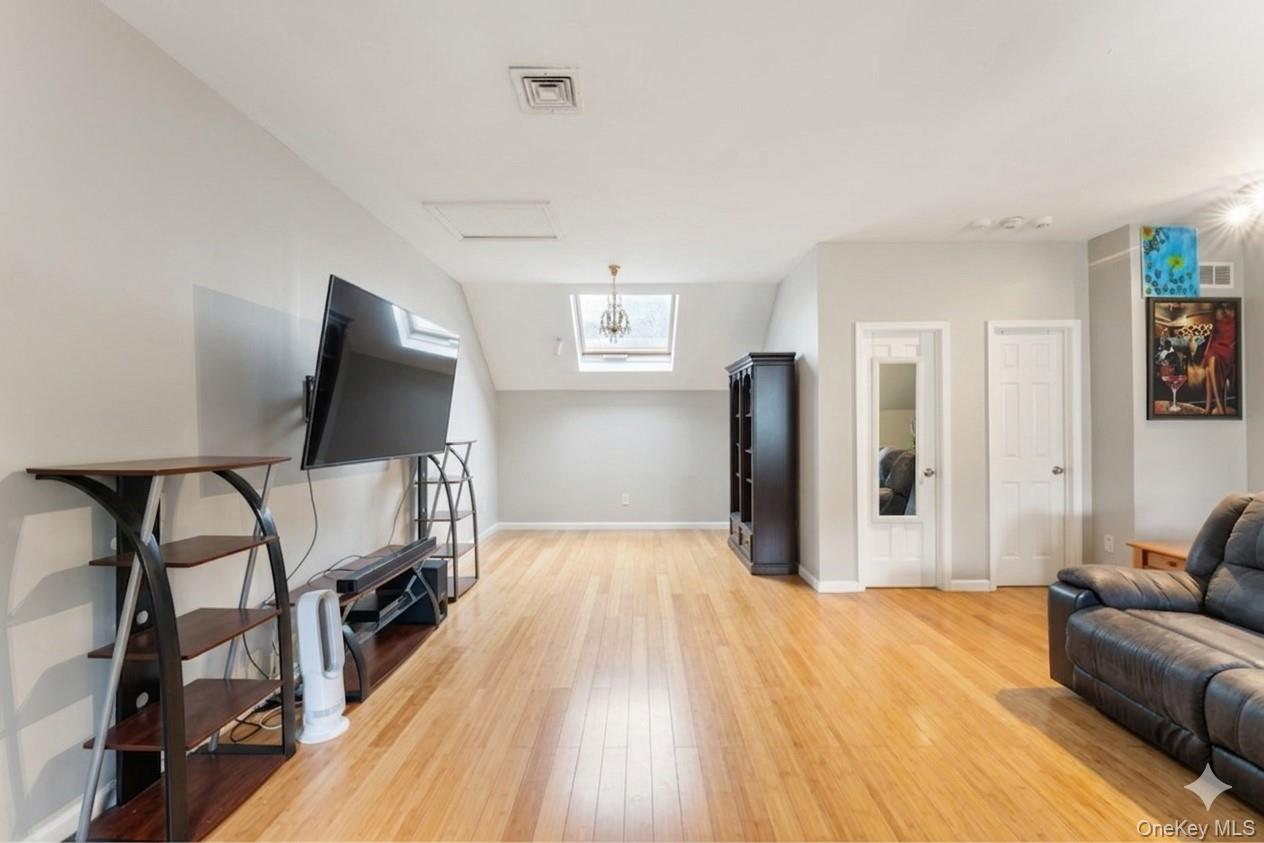 22 Corners Road Property Photo 18