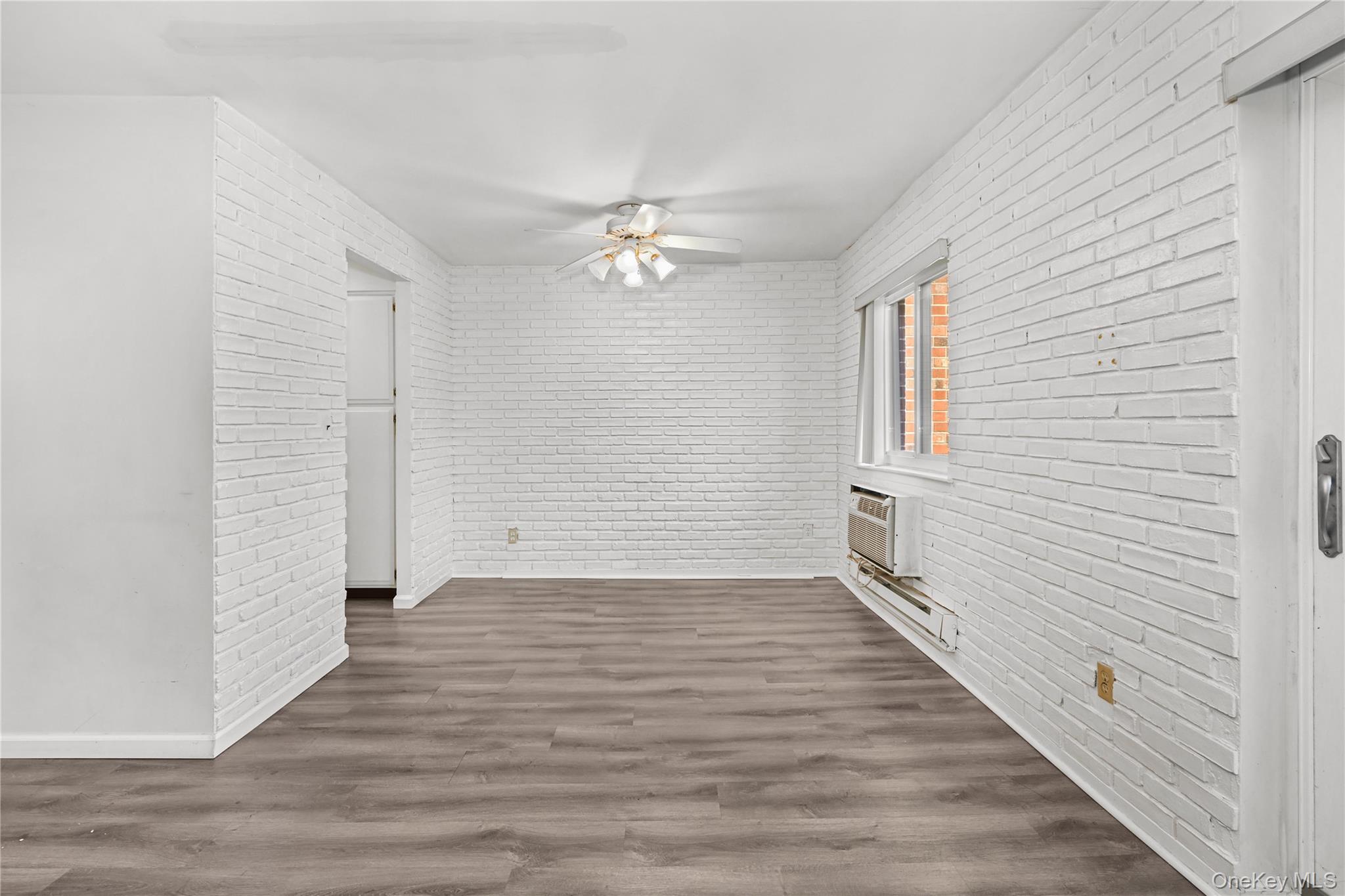 115 Dehaven Drive 302 Property Photo 7